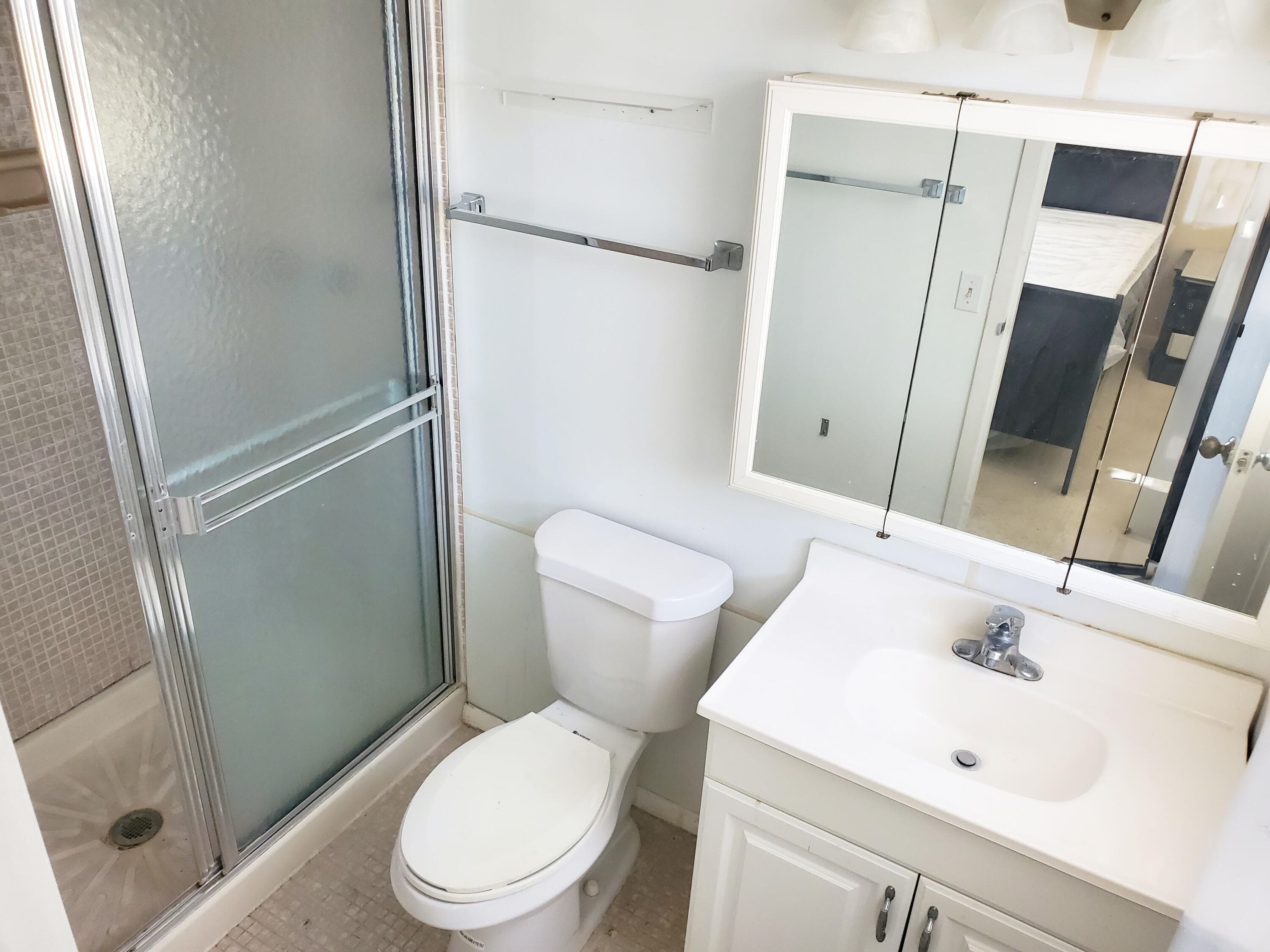 2811 Somerset Drive 404, Lauderdale Lakes, FL 33311 — photo 16 of 24