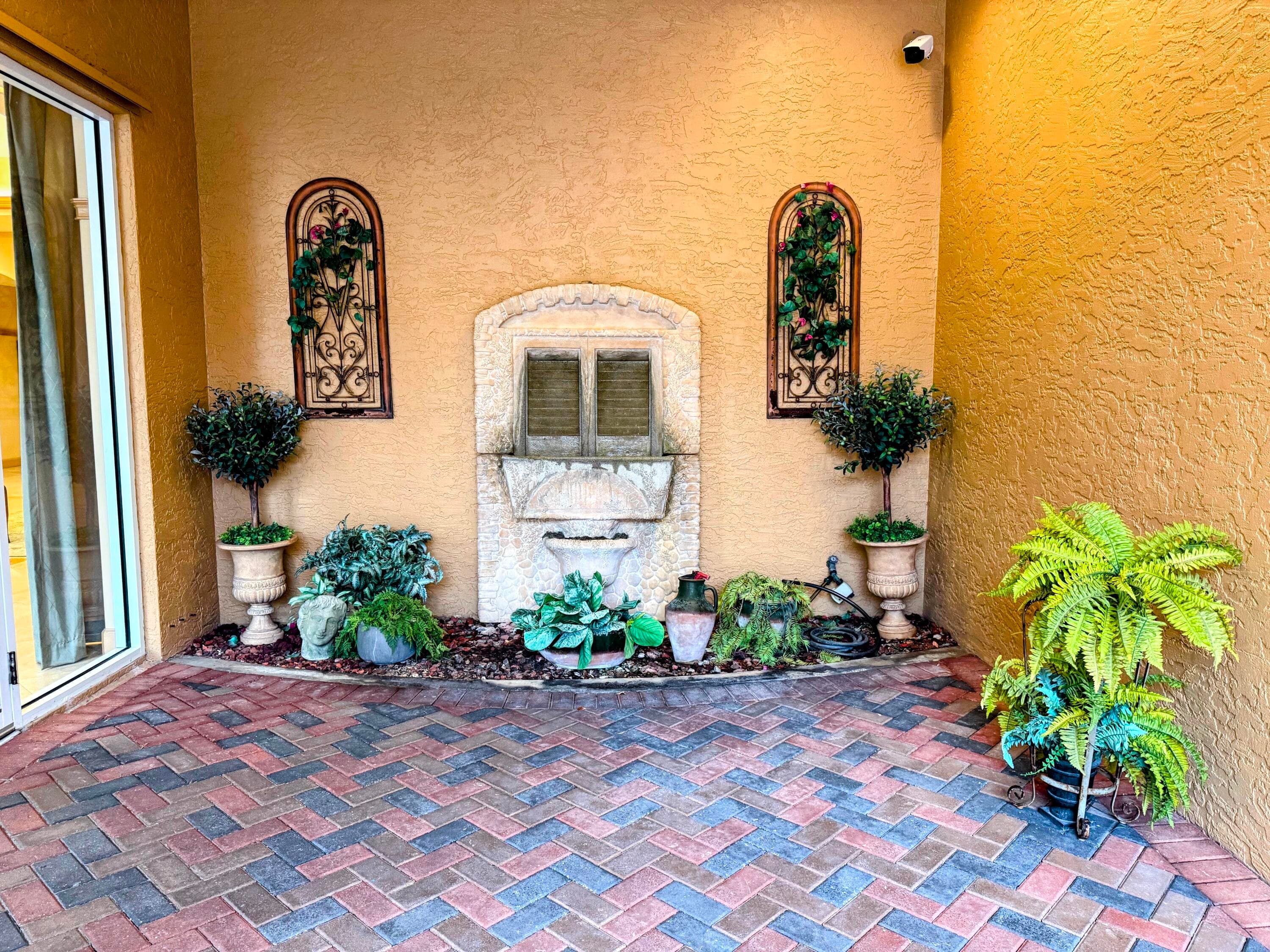 20 Orange Avenue 9, Fort Pierce, FL 34950 — photo 8 of 93
