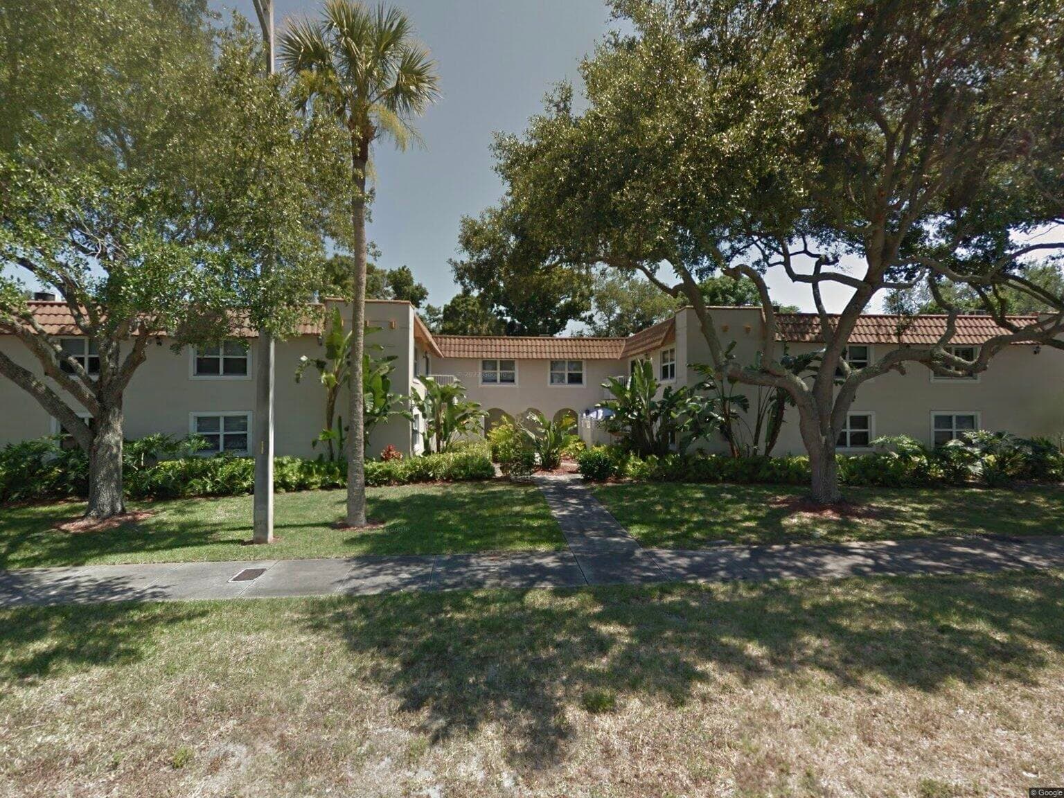 715 20th Street 104, Vero Beach, FL 32960 — photo 1 of 1