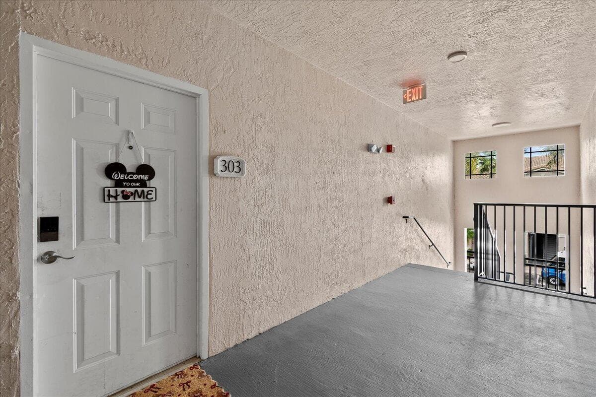 2804 Sarento Place 303, Palm Beach Gardens, FL 33410 — photo 2 of 51