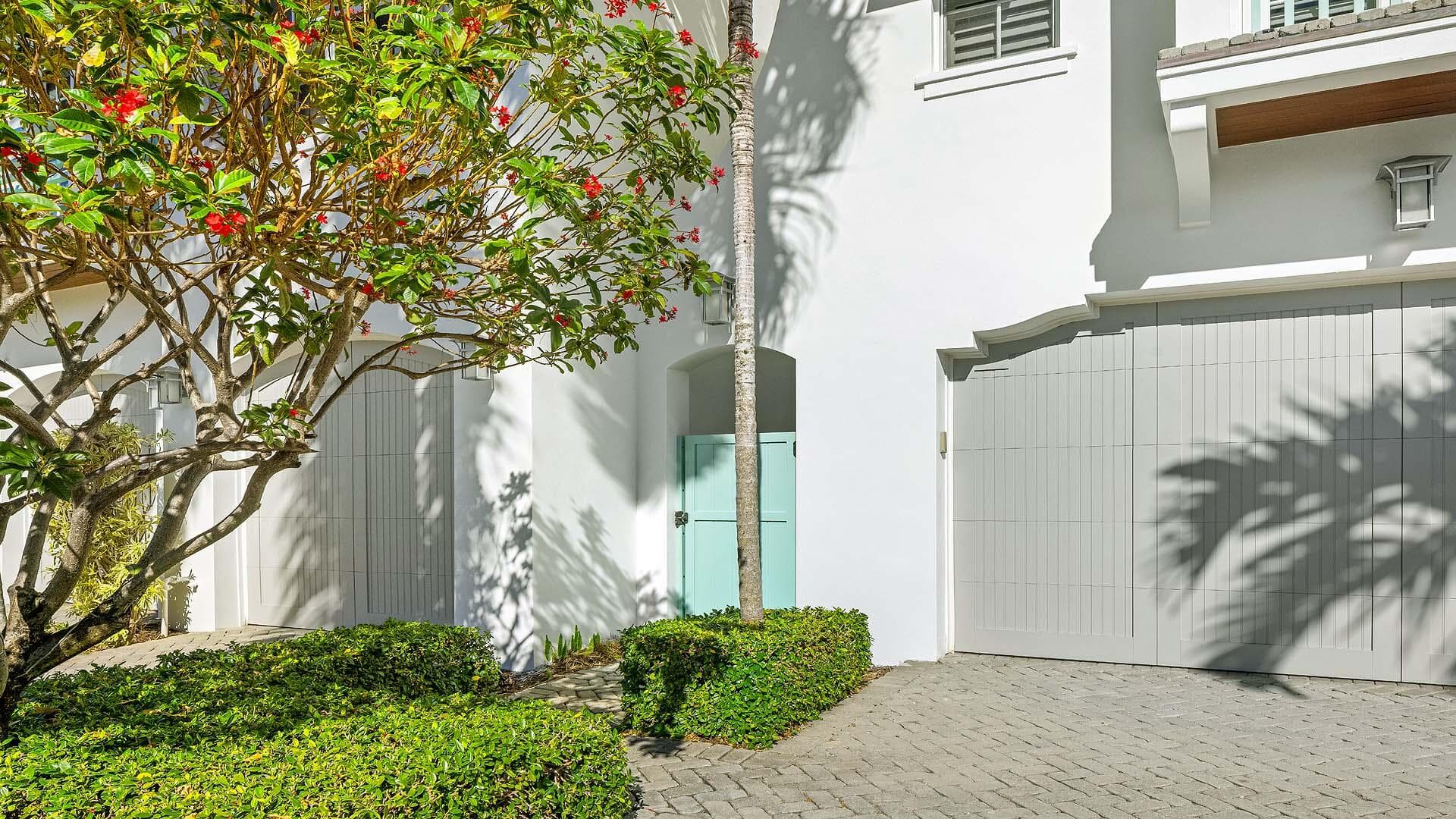 1011 Ingraham Avenue B, Delray Beach, FL 33483 — photo 4 of 32