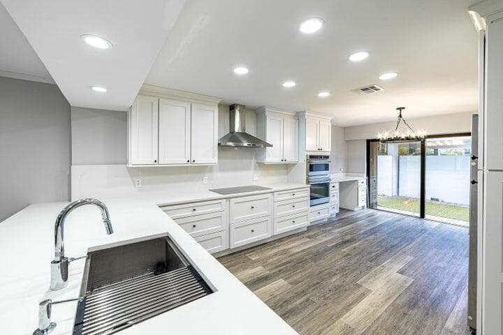 2517 Presidential Way B, West Palm Beach, FL 33401 — photo 5 of 45