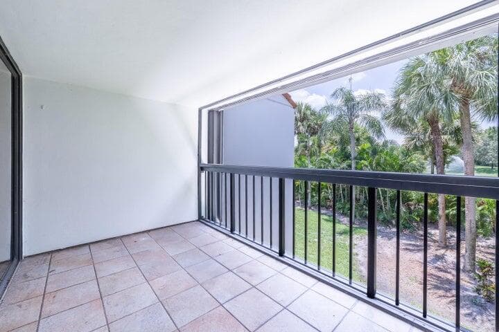 2517 Presidential Way B, West Palm Beach, FL 33401 — photo 27 of 45