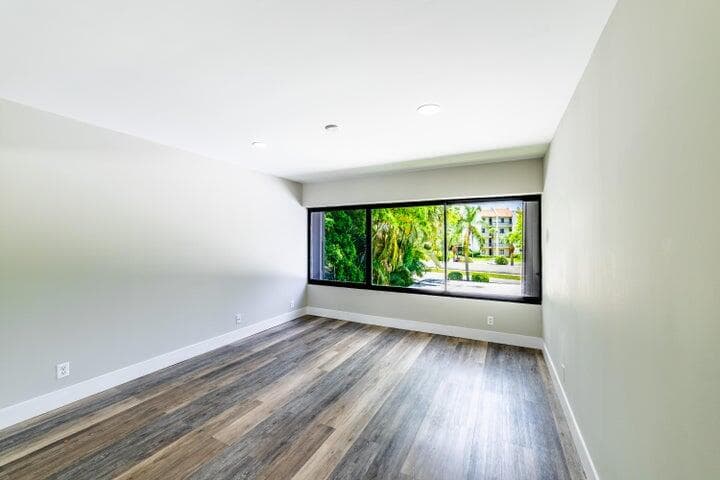 2517 Presidential Way B, West Palm Beach, FL 33401 — photo 28 of 45