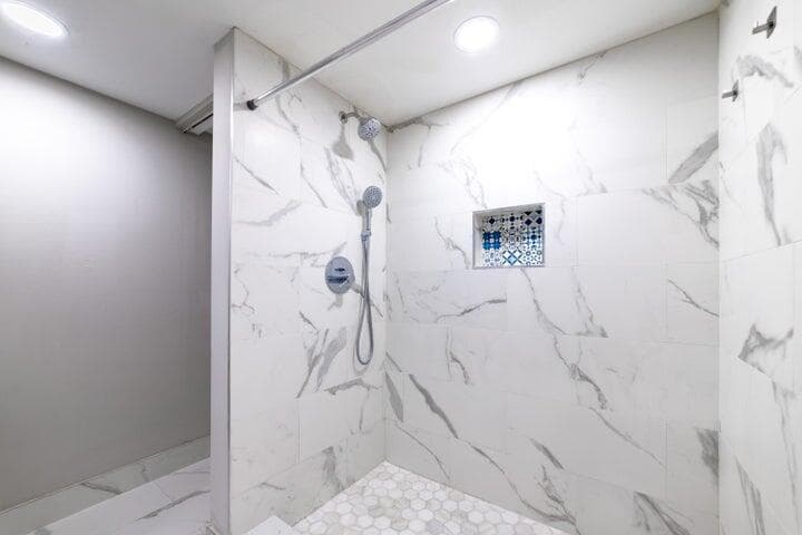 2517 Presidential Way B, West Palm Beach, FL 33401 — photo 31 of 45
