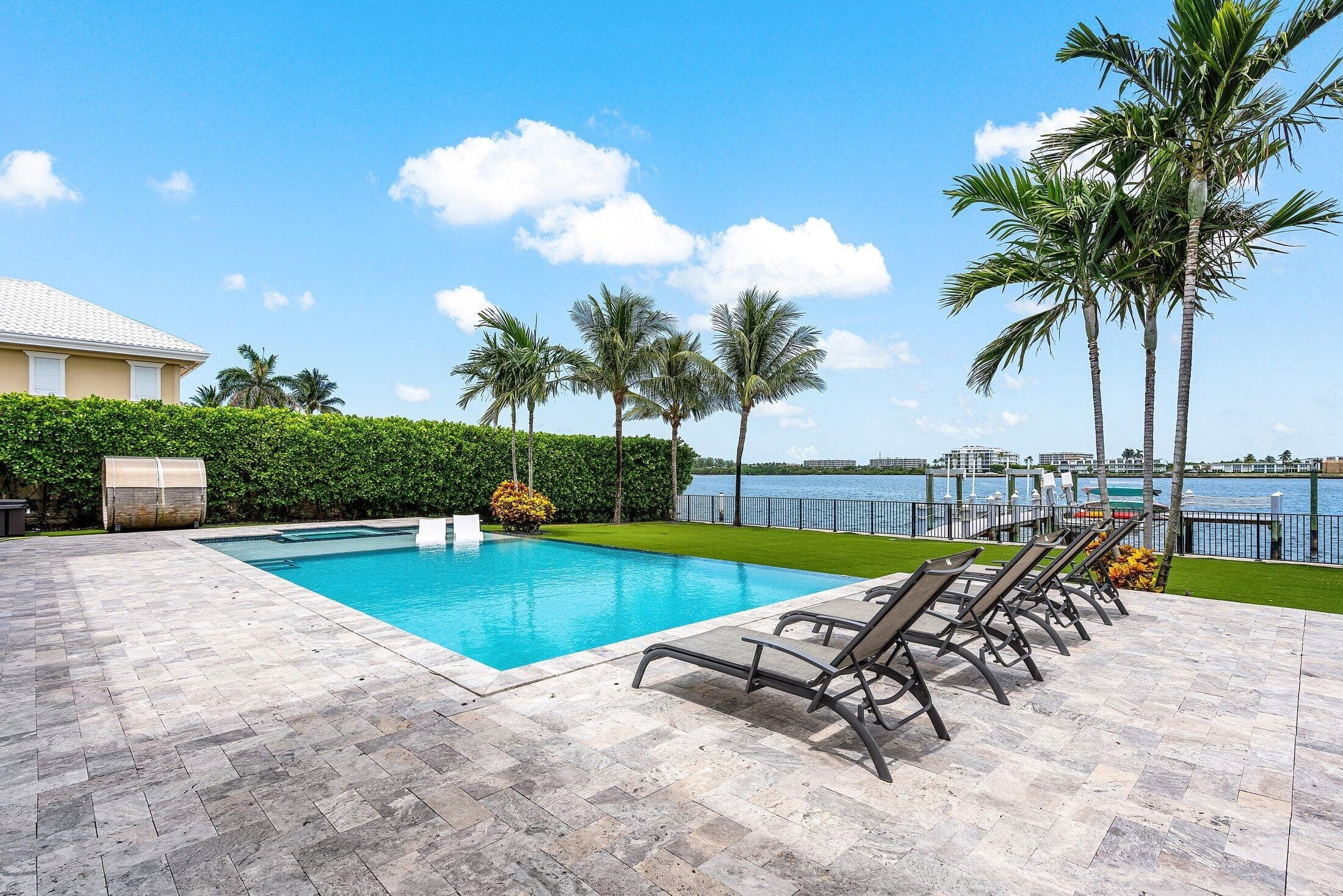 2100 Notre Dame Drive, Lake Worth Beach, FL 33460 — photo 15 of 46