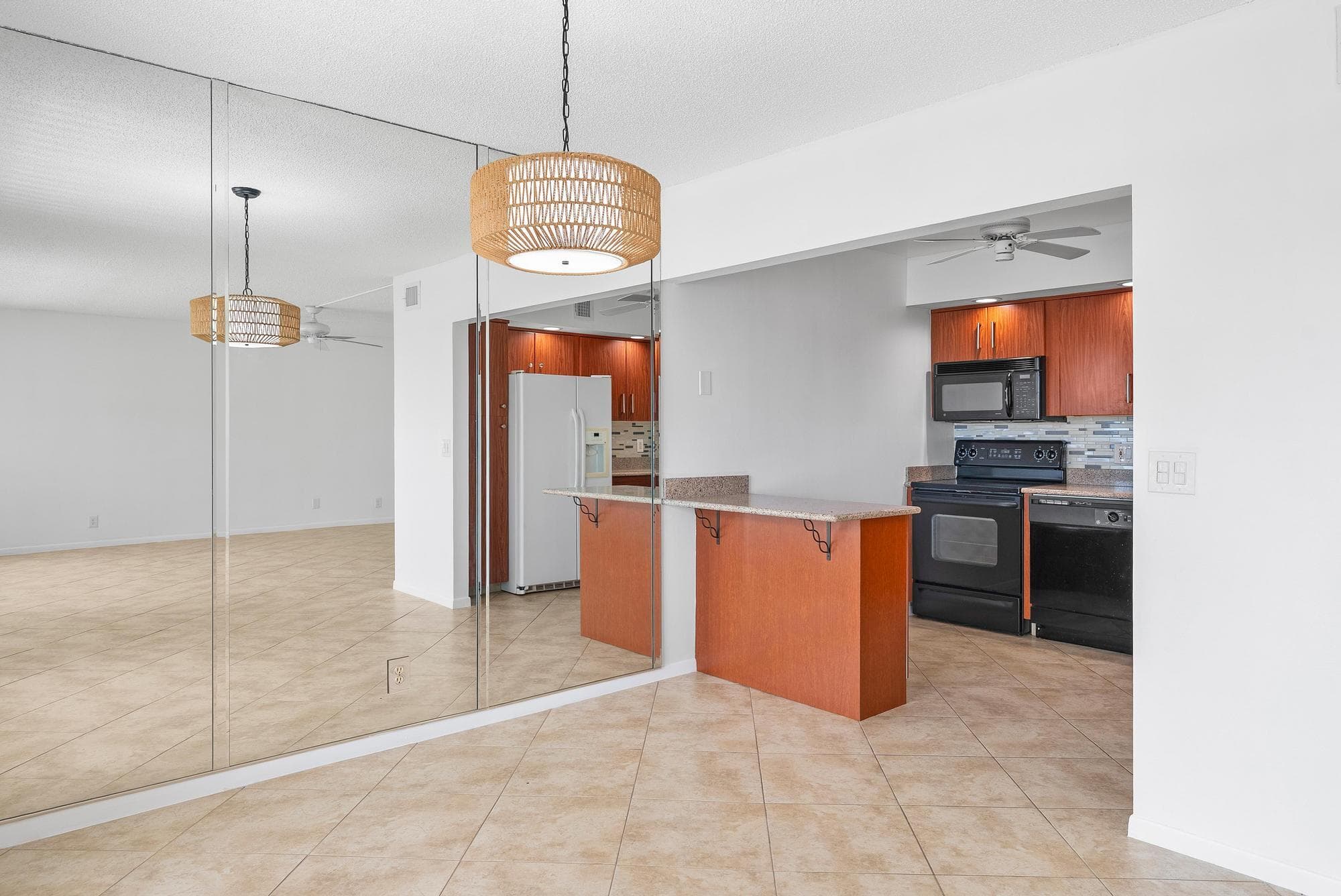 306 Wellington E, West Palm Beach, FL 33417 — photo 5 of 17