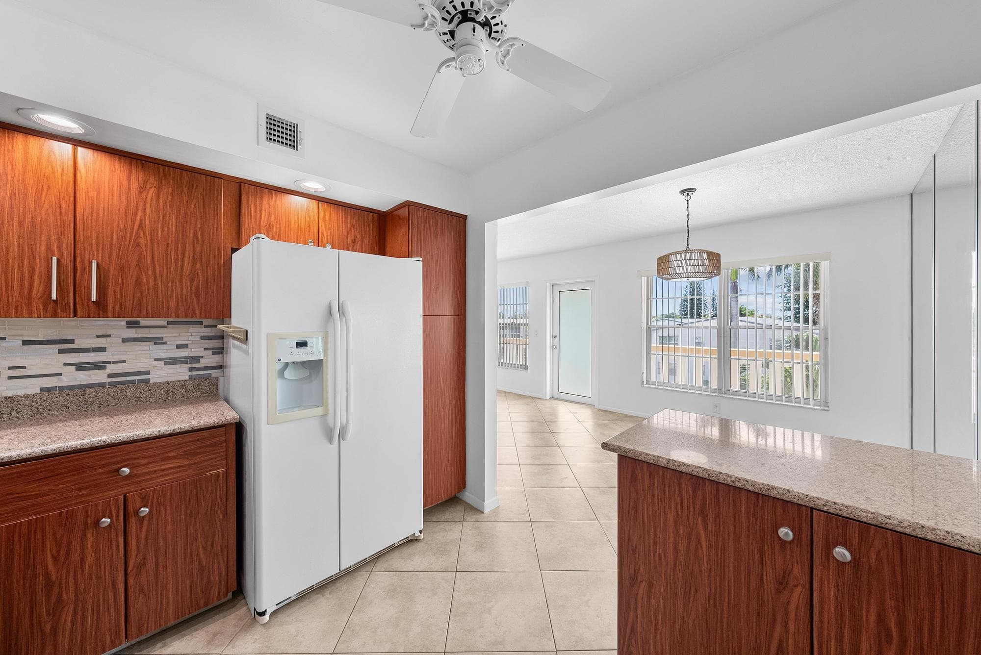 306 Wellington E, West Palm Beach, FL 33417 — photo 7 of 17