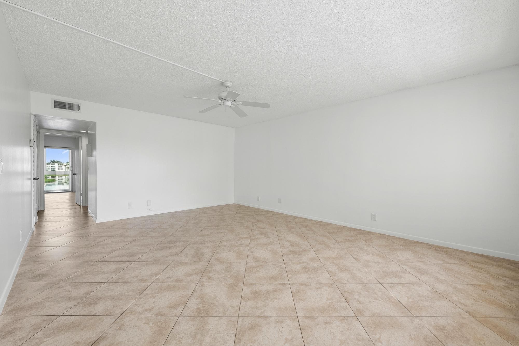 306 Wellington E, West Palm Beach, FL 33417 — photo 8 of 17