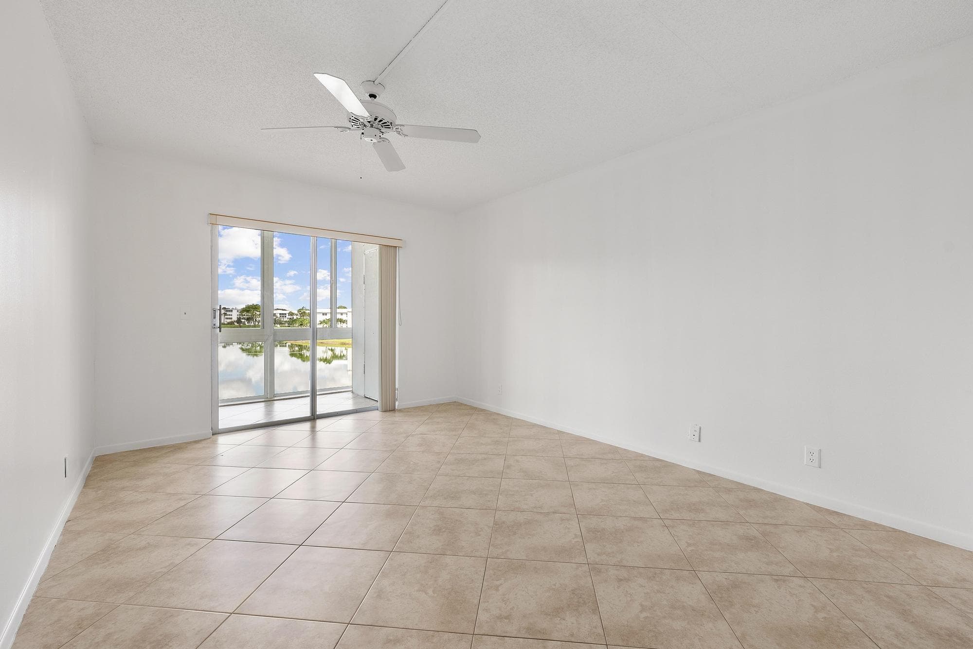 306 Wellington E, West Palm Beach, FL 33417 — photo 15 of 17