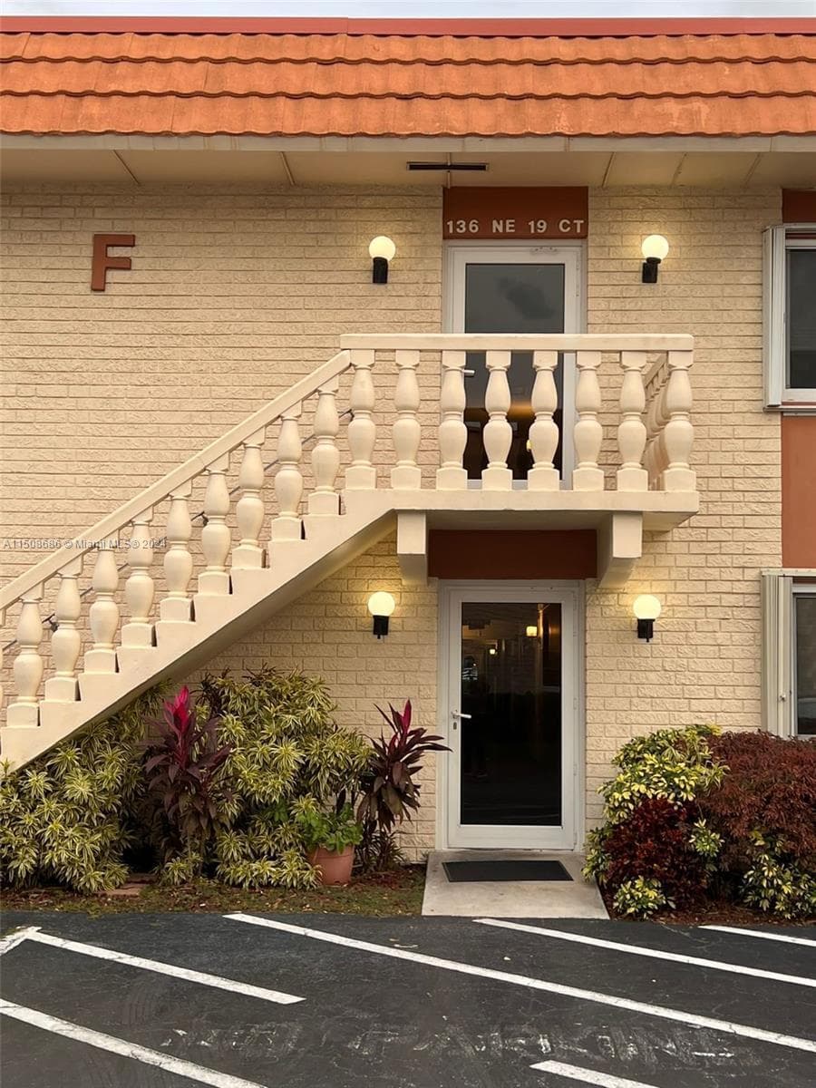 136 NE 19th Court 112f, Wilton Manors, FL 33305 — photo 25 of 26