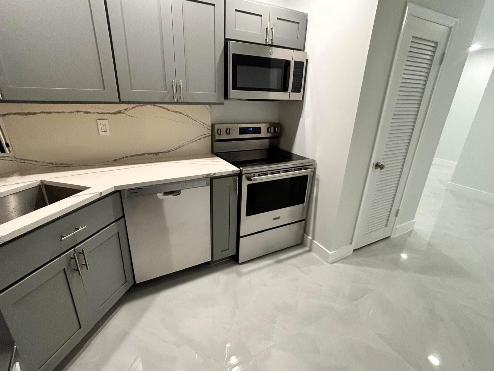 136 NE 19th Court 112f, Wilton Manors, FL 33305 — photo 3 of 26