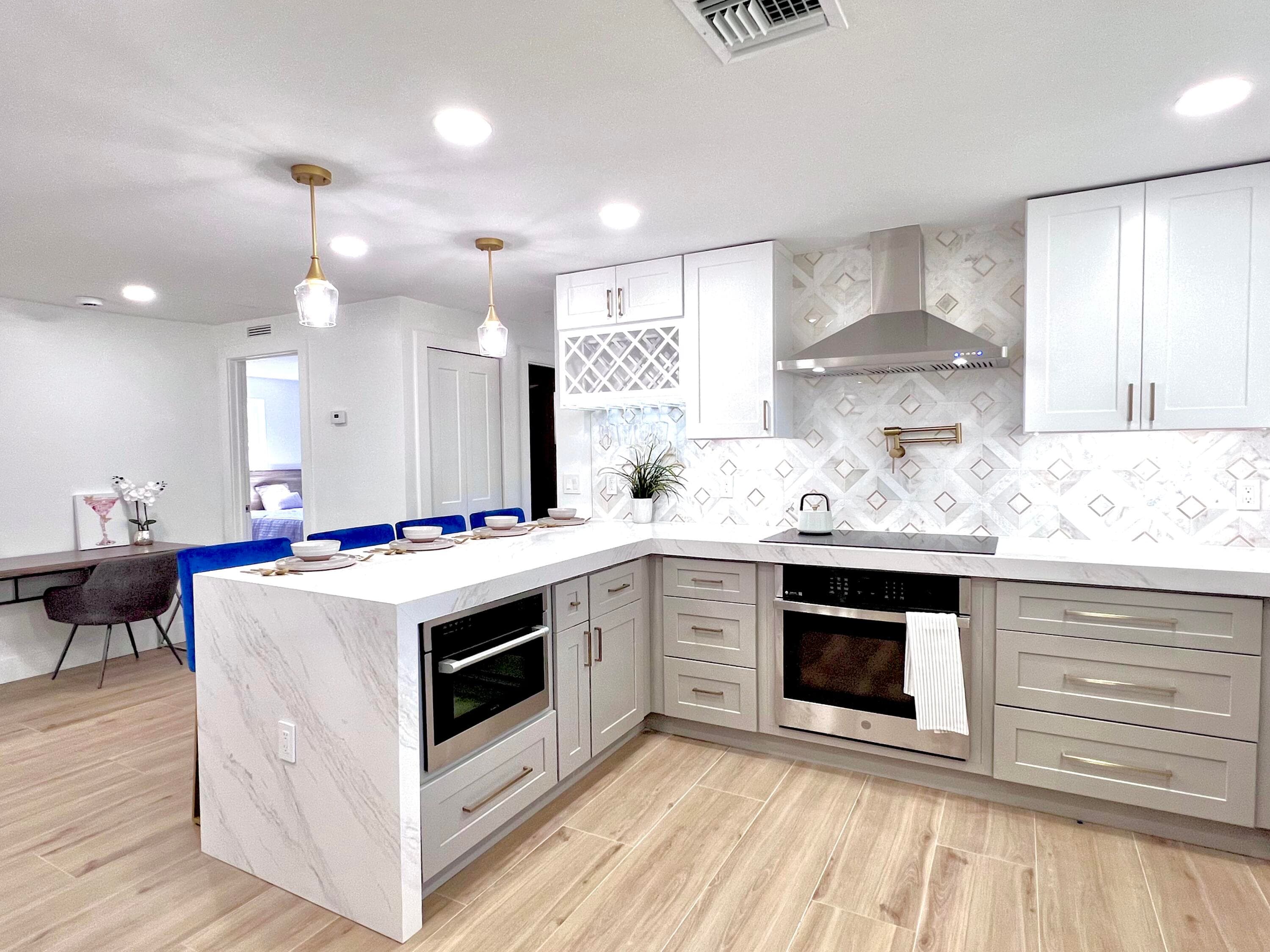 118 SW 9th Avenue, Delray Beach, FL 33444 — photo 11 of 43