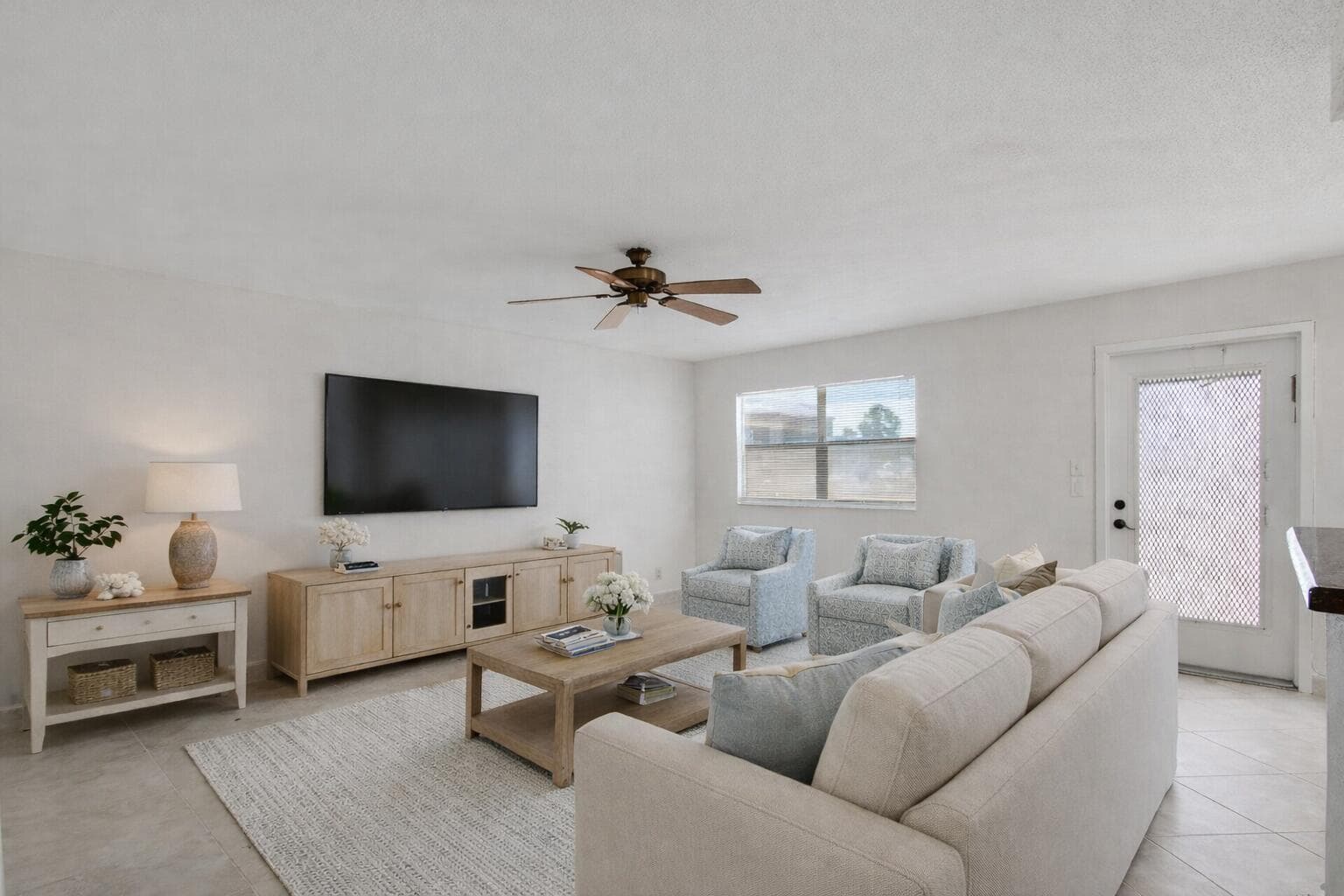 228 Brittany E, Delray Beach, FL 33446 — photo 2 of 36