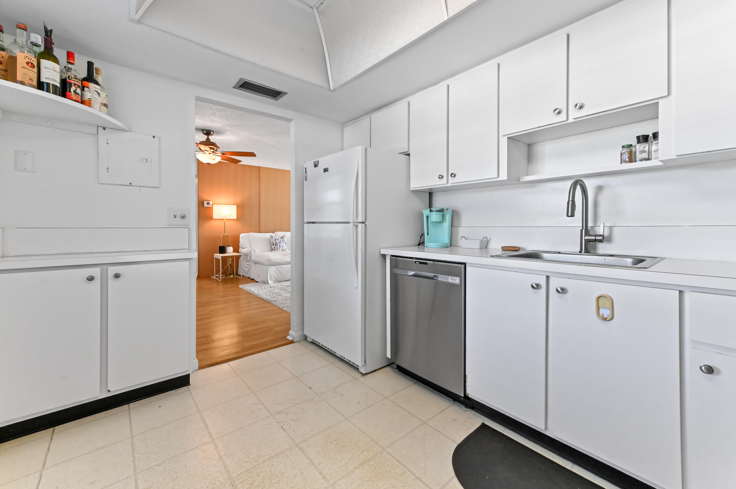 1250 Sugar Sands Boulevard 210, Singer Island, FL 33404 — photo 8 of 48