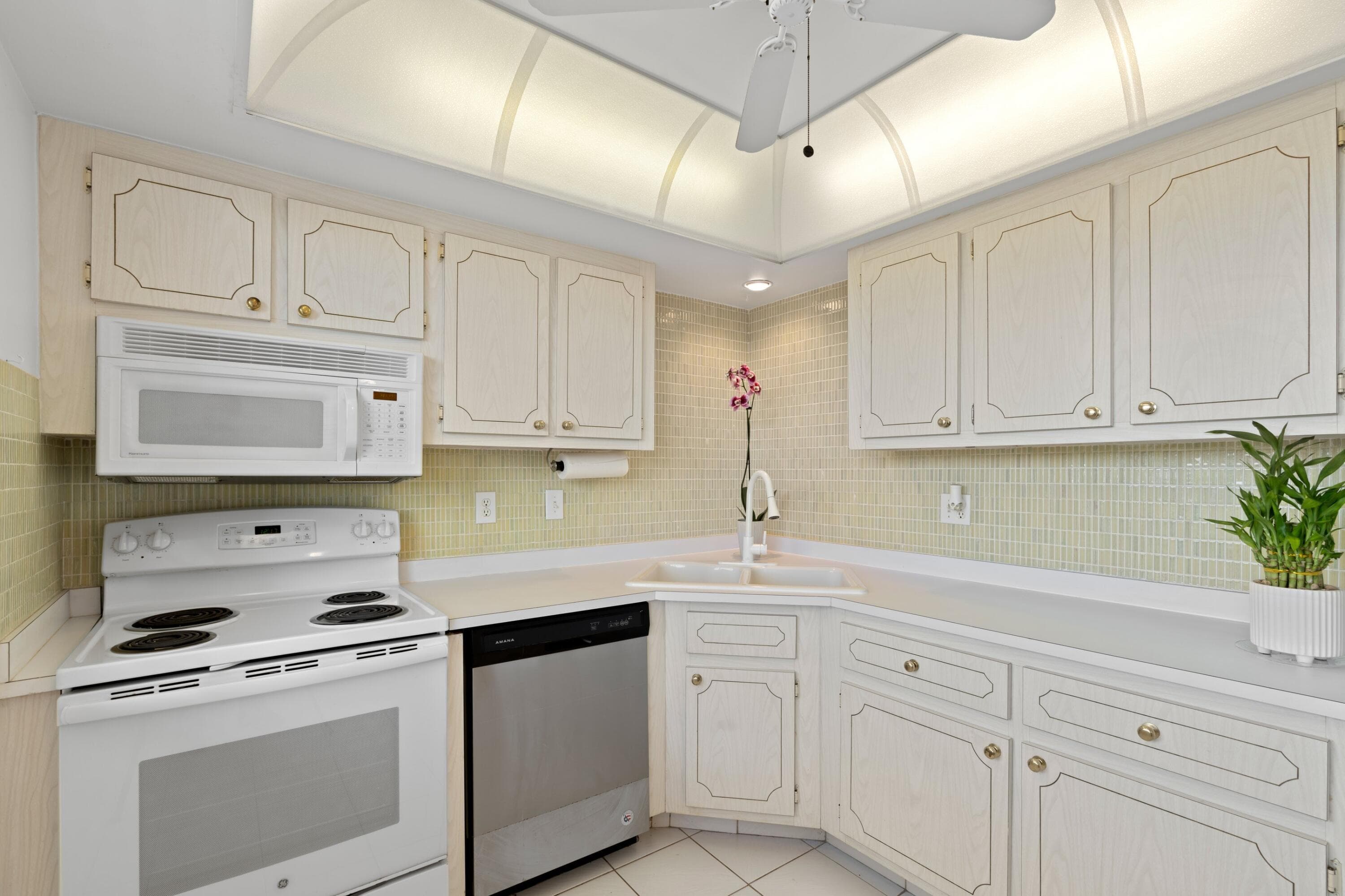 10 SE 13th Street C3, Boca Raton, FL 33432 — photo 10 of 26