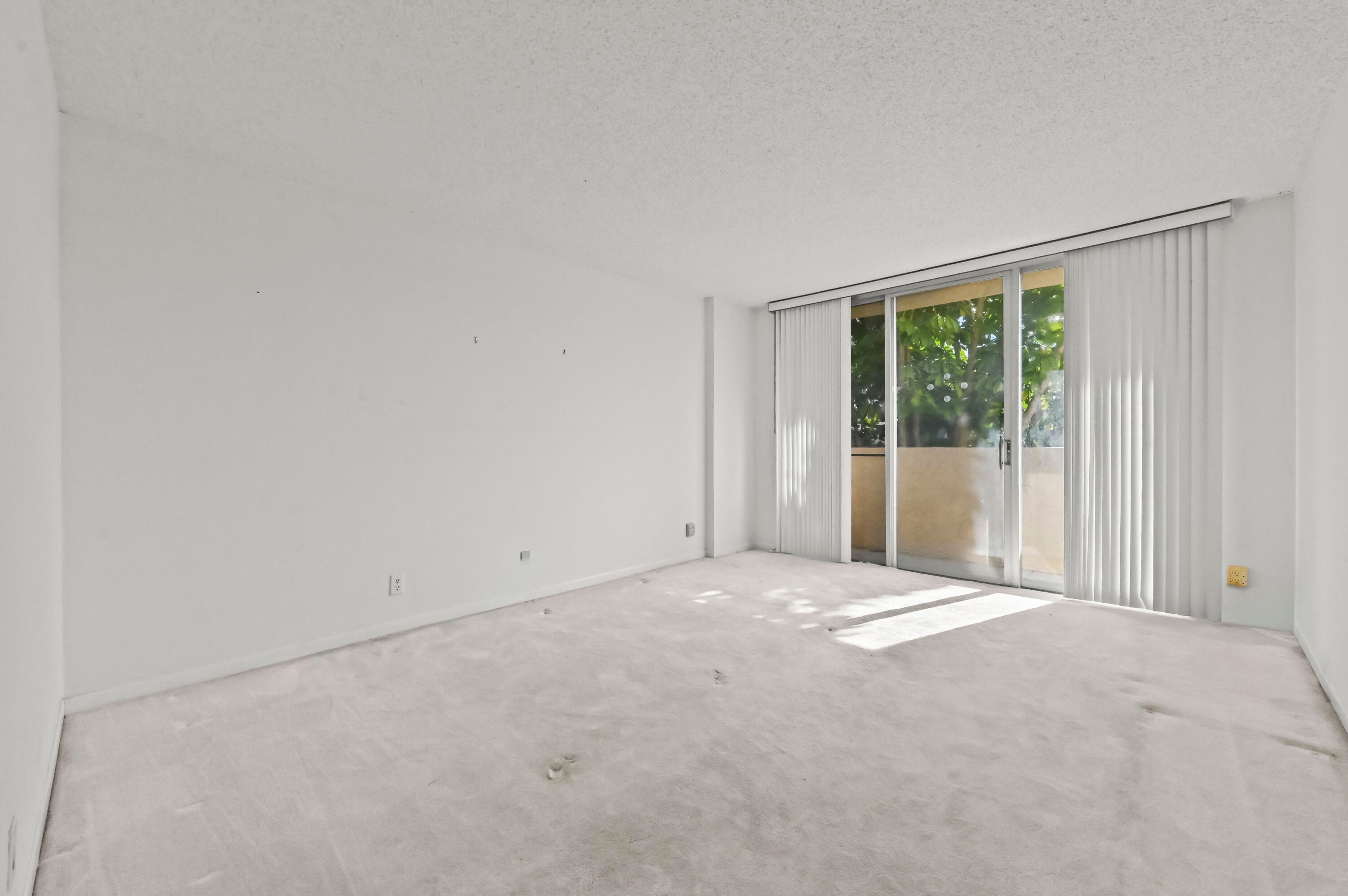 3581 S Ocean Boulevard 2d, South Palm Beach, FL 33480 — photo 16 of 35