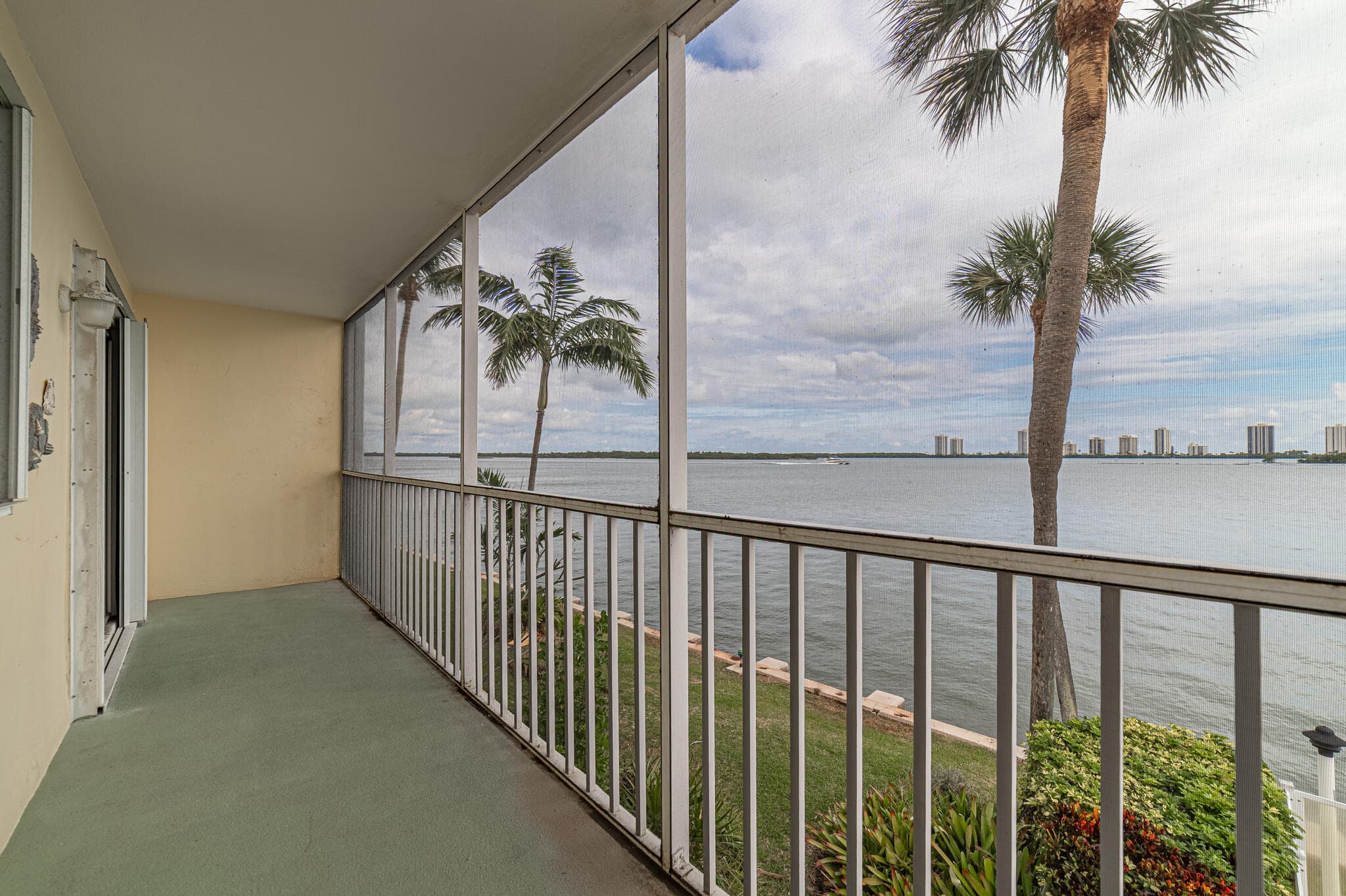 101 Doolen Court 201, North Palm Beach, FL 33408 — photo 28 of 51