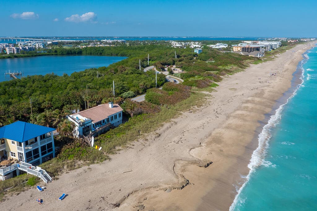 23 NE Macarthur Boulevard, Stuart, FL 34996 — photo 10 of 116