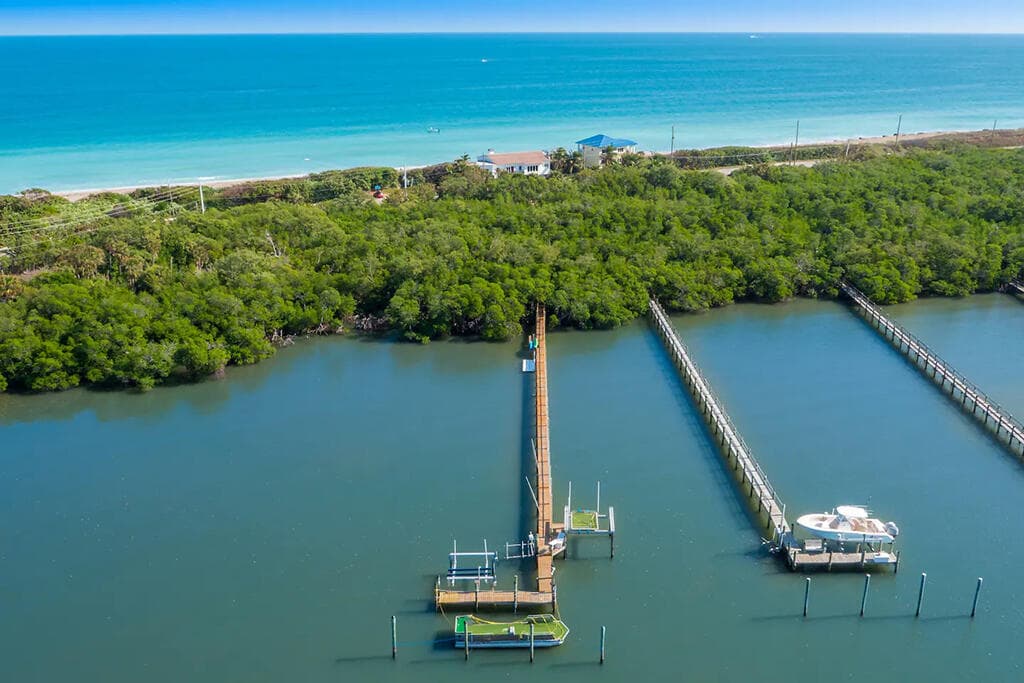23 NE Macarthur Boulevard, Stuart, FL 34996 — photo 18 of 116