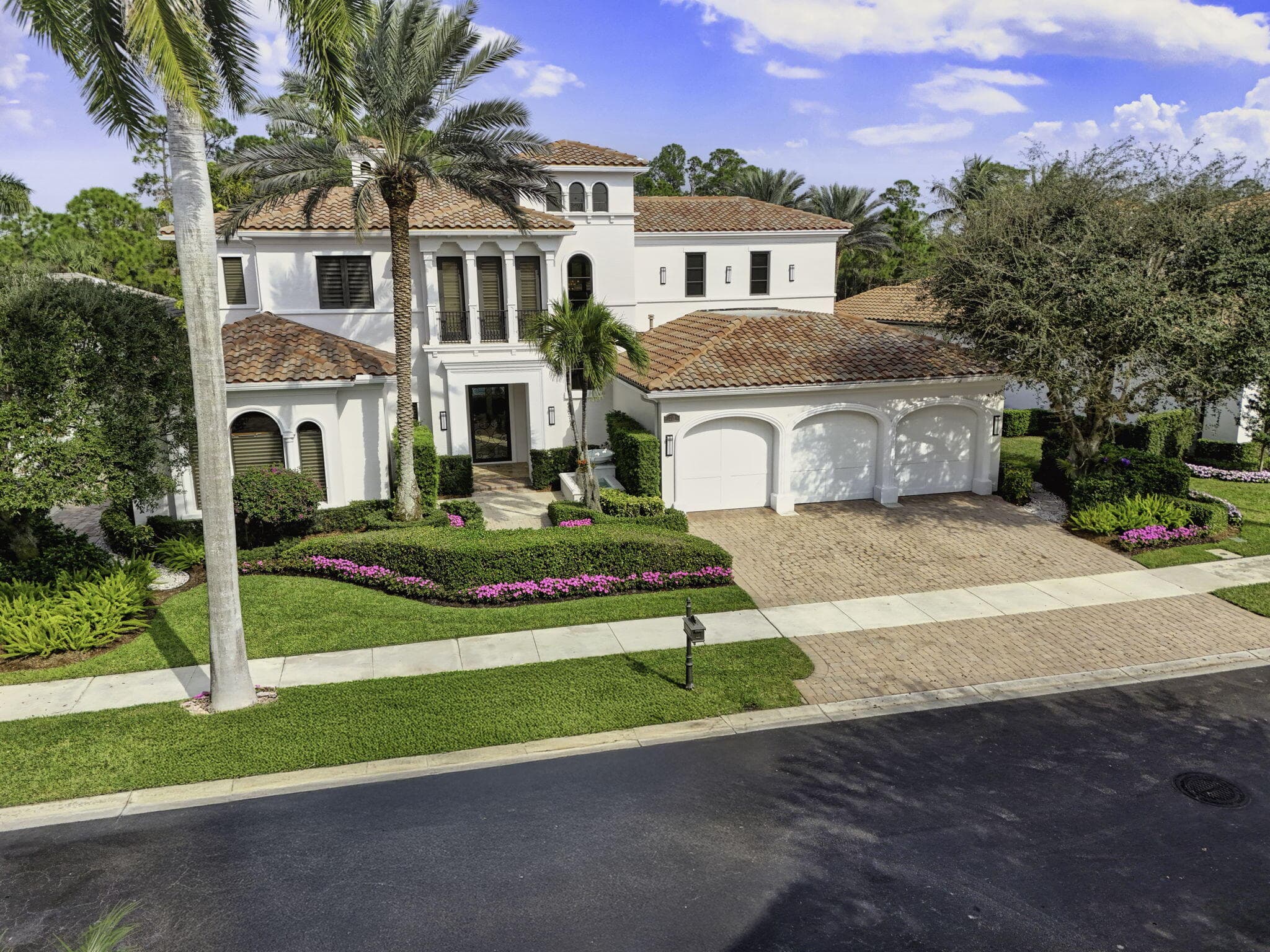 213 Via Palacio, Palm Beach Gardens, FL 33418 — photo 144 of 159