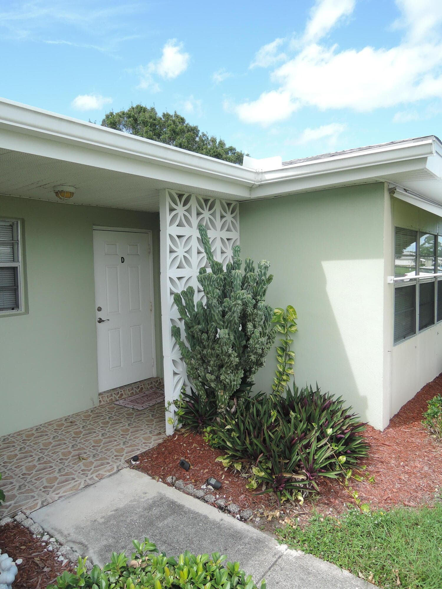115 Lakes End Drive Apt D, Fort Pierce, FL 34982 — photo 3 of 21