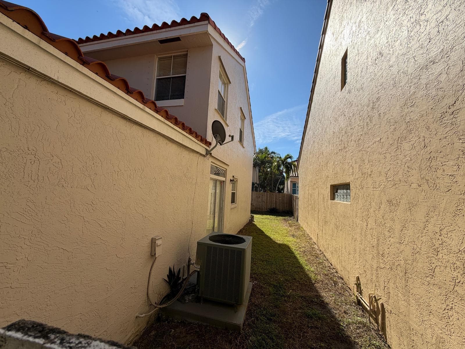 3780 Amalfi Drive 3780, Hollywood, FL 33021 — photo 16 of 81