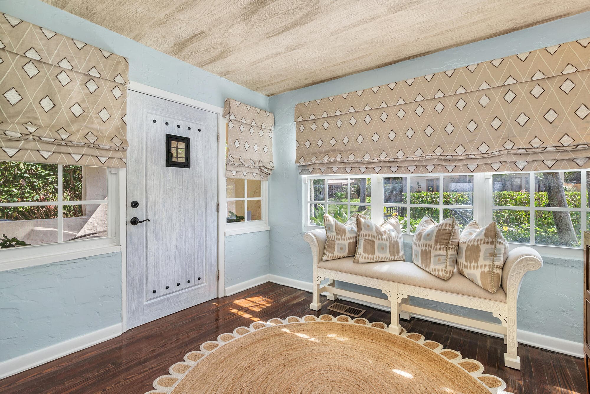 3213 Vincent Road, West Palm Beach, FL 33405 — photo 3 of 23