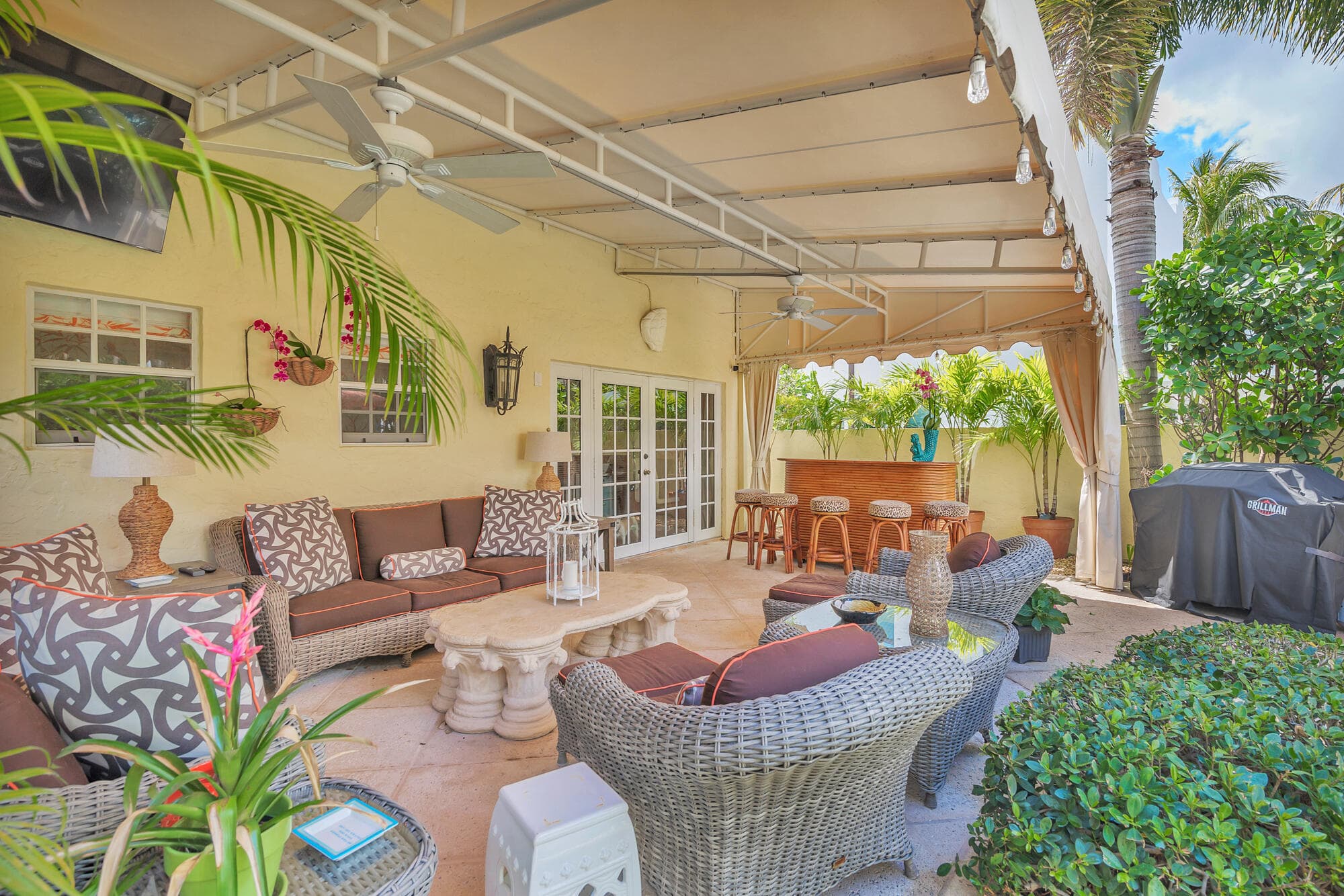 3213 Vincent Road, West Palm Beach, FL 33405 — photo 16 of 23