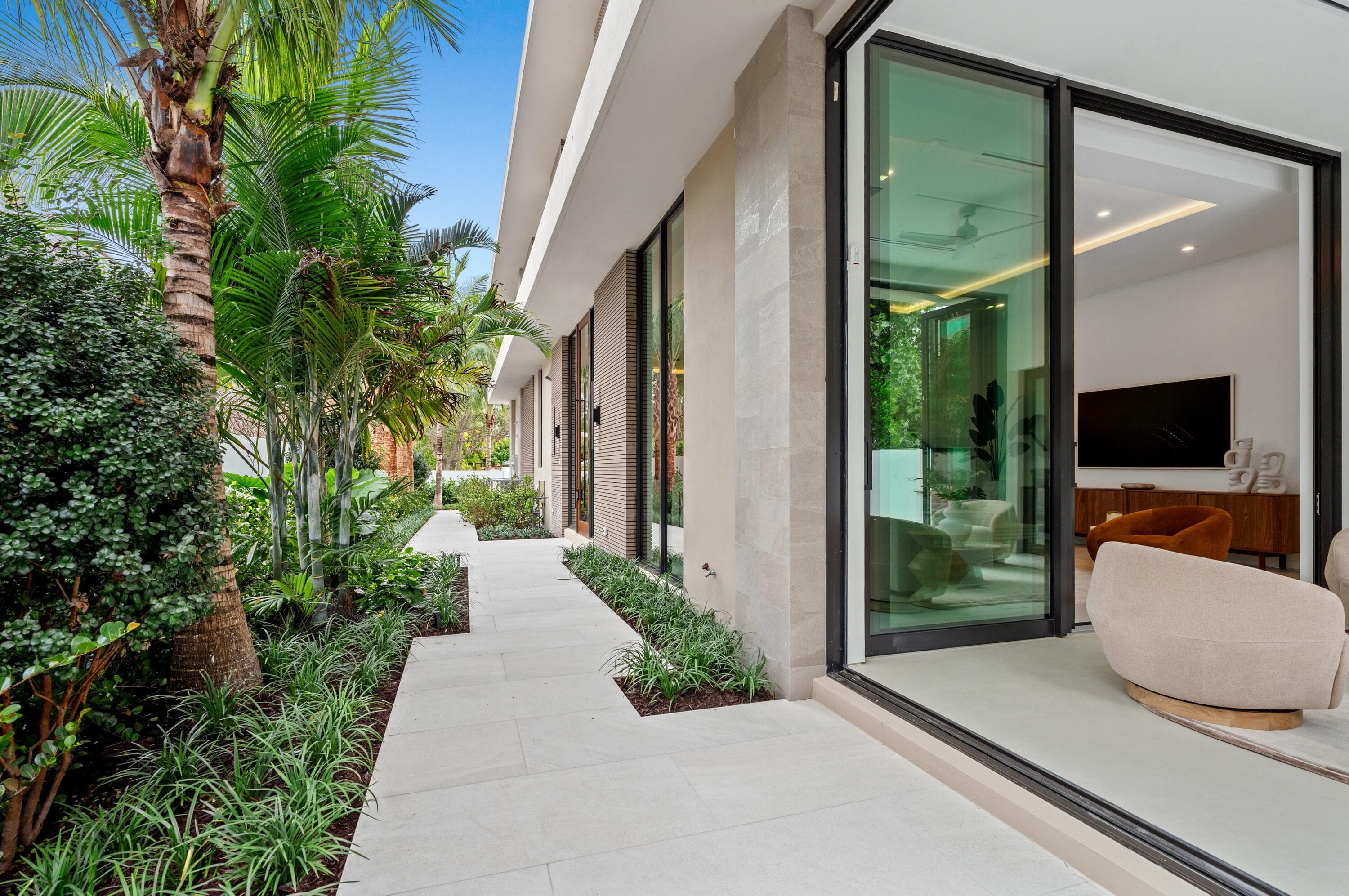 1136 NE 9th Avenue, Delray Beach, FL 33483 — photo 38 of 51