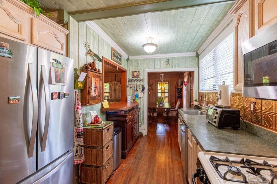 1016 N E Street, Lake Worth Beach, FL 33460 — photo 10 of 40