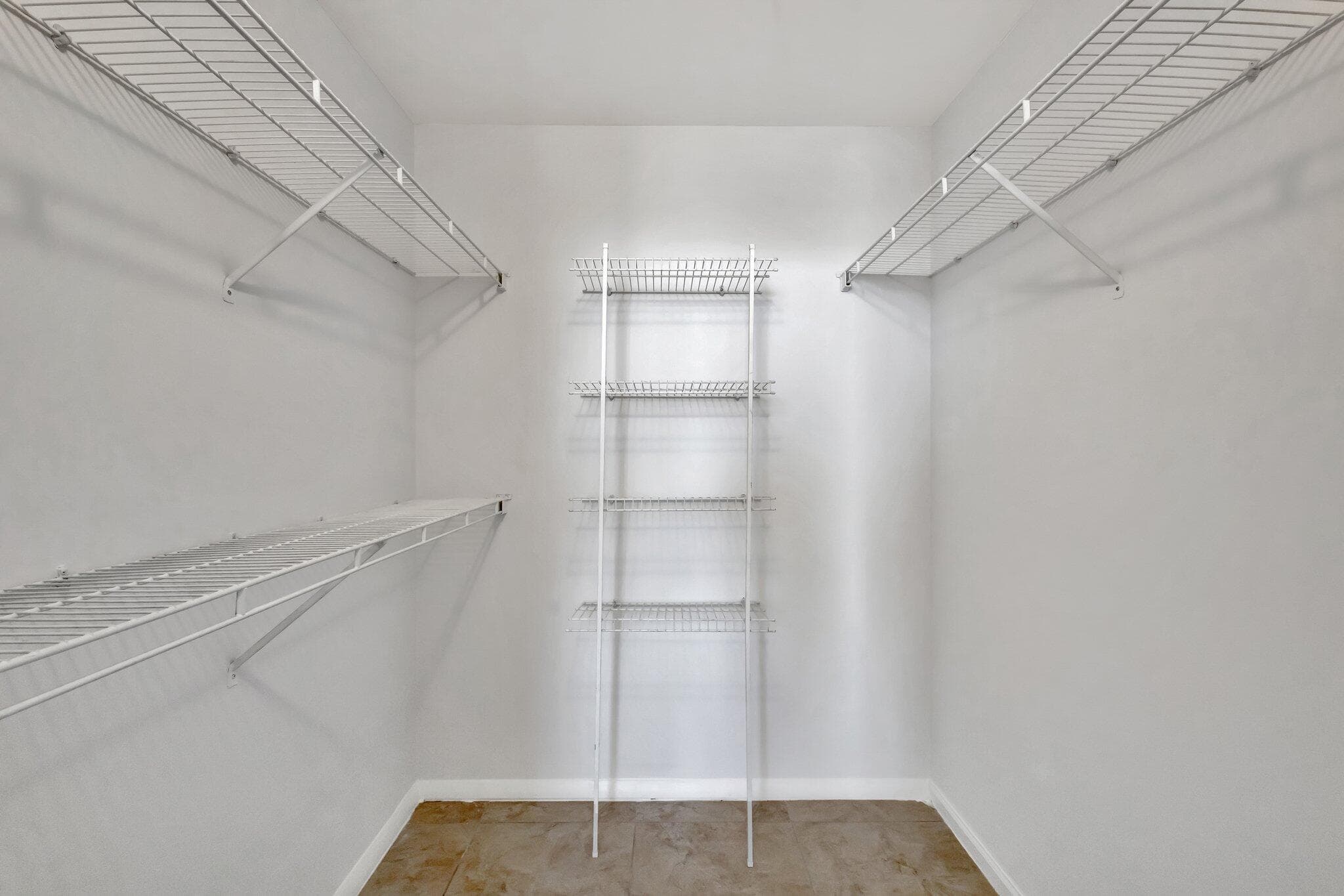 720 S Sapodilla Avenue 303, West Palm Beach, FL 33401 — photo 11 of 34
