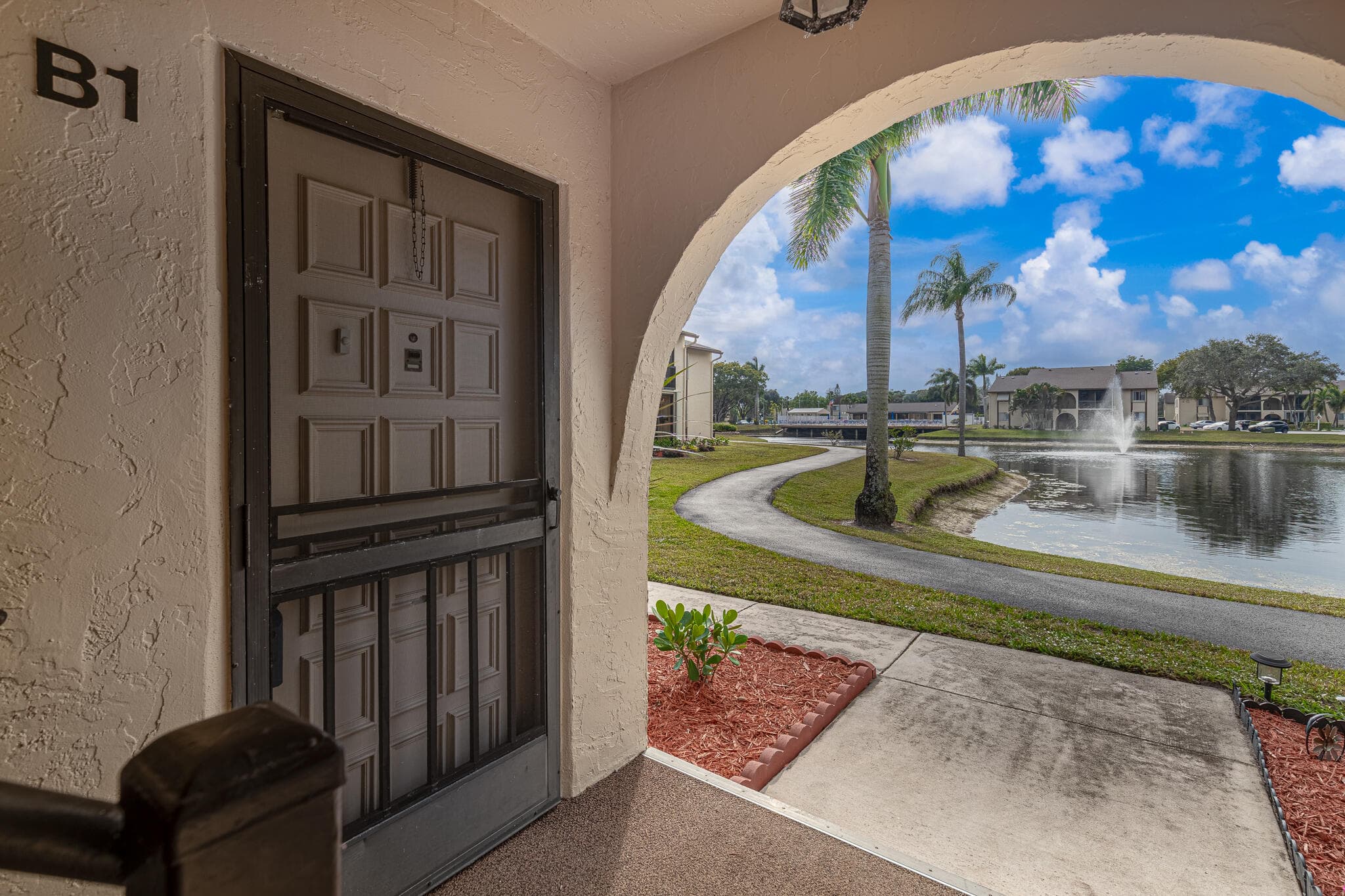 128 Lake Pine Circle B-1, Greenacres, FL 33463 — photo