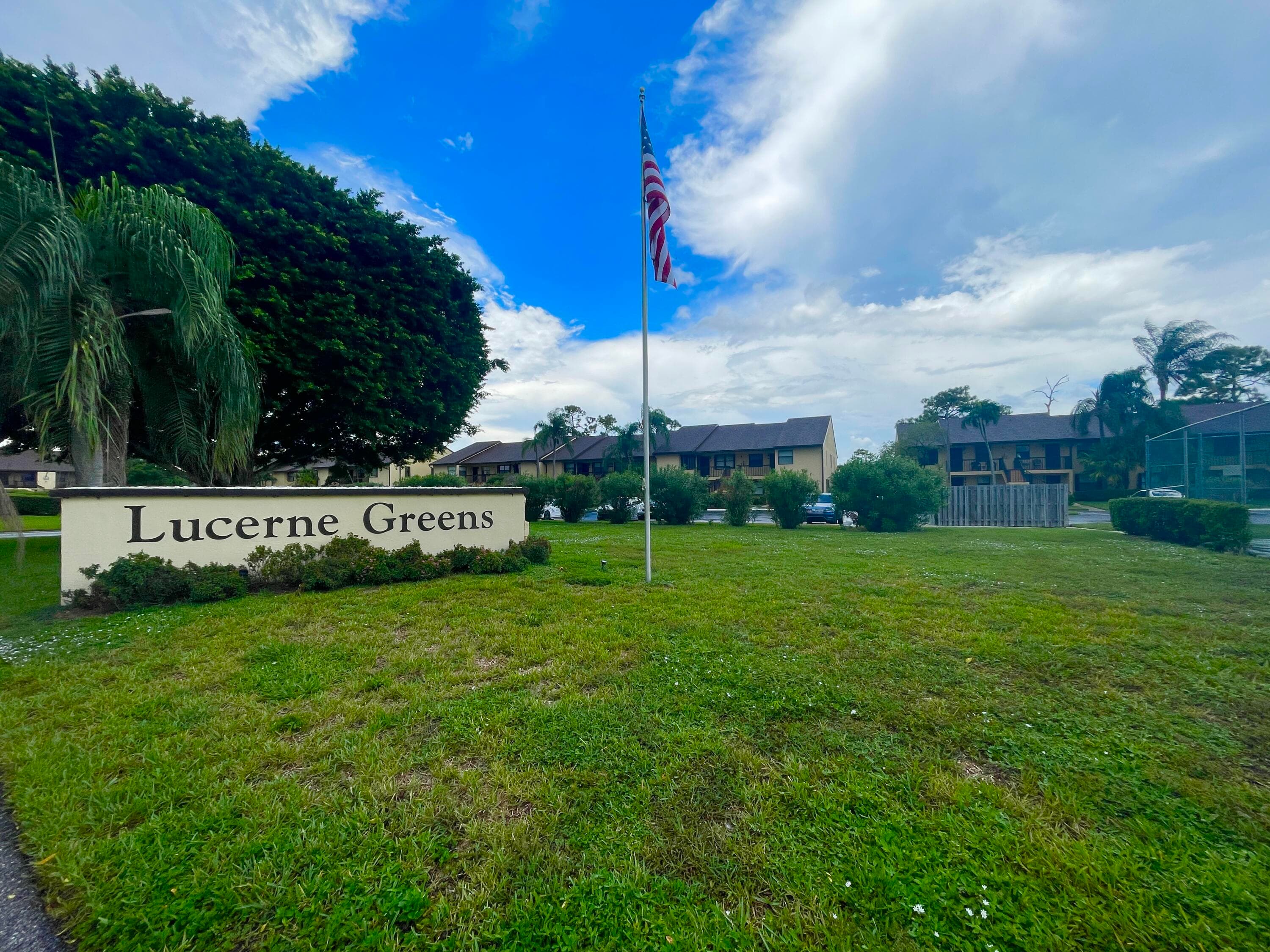 4698 Lucerne Lakes Boulevard E 203, Lake Worth, FL 33467 — photo 1 of 20