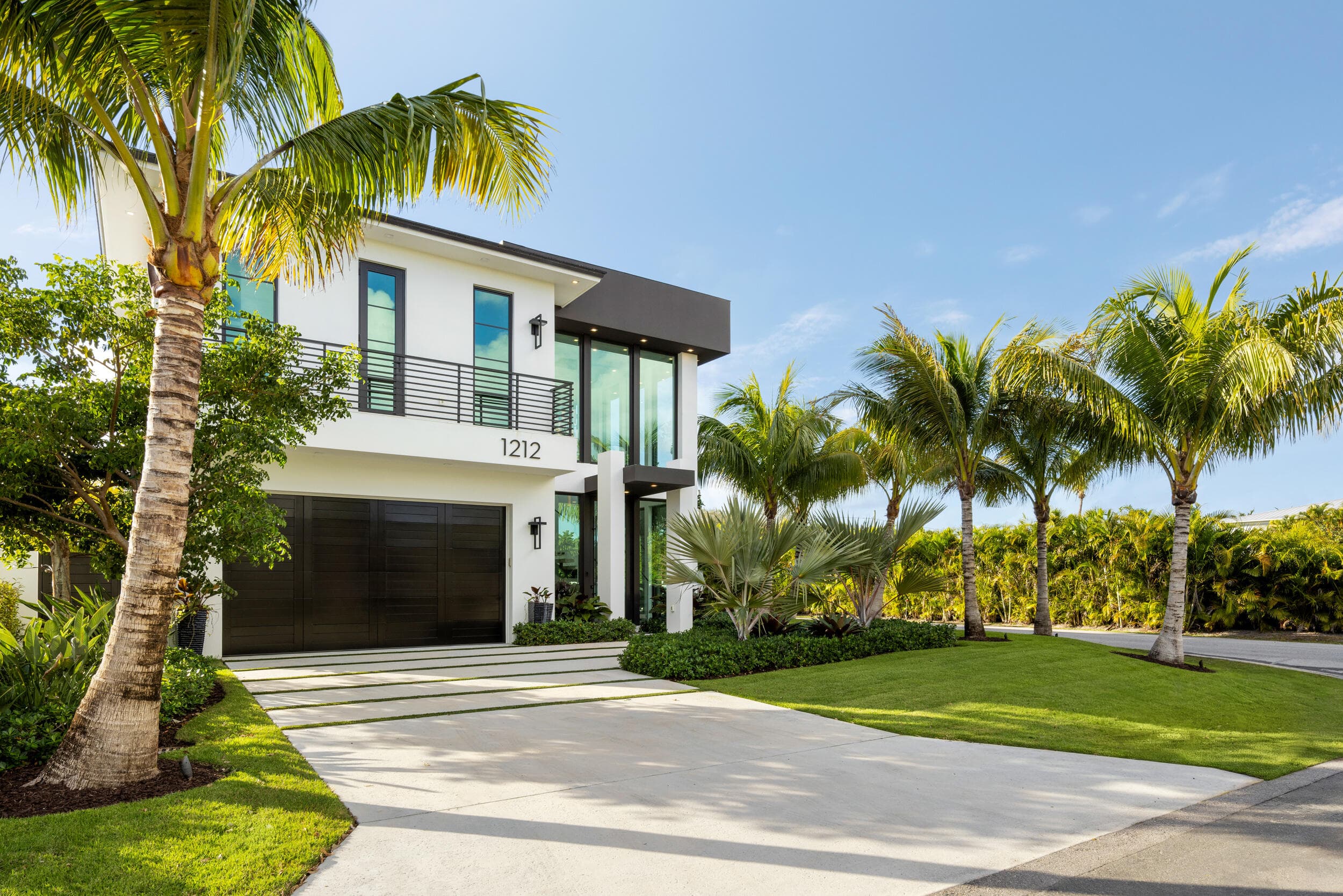 1212 NE 8th Avenue NE, Delray Beach, FL 33483 — photo 1 of 58