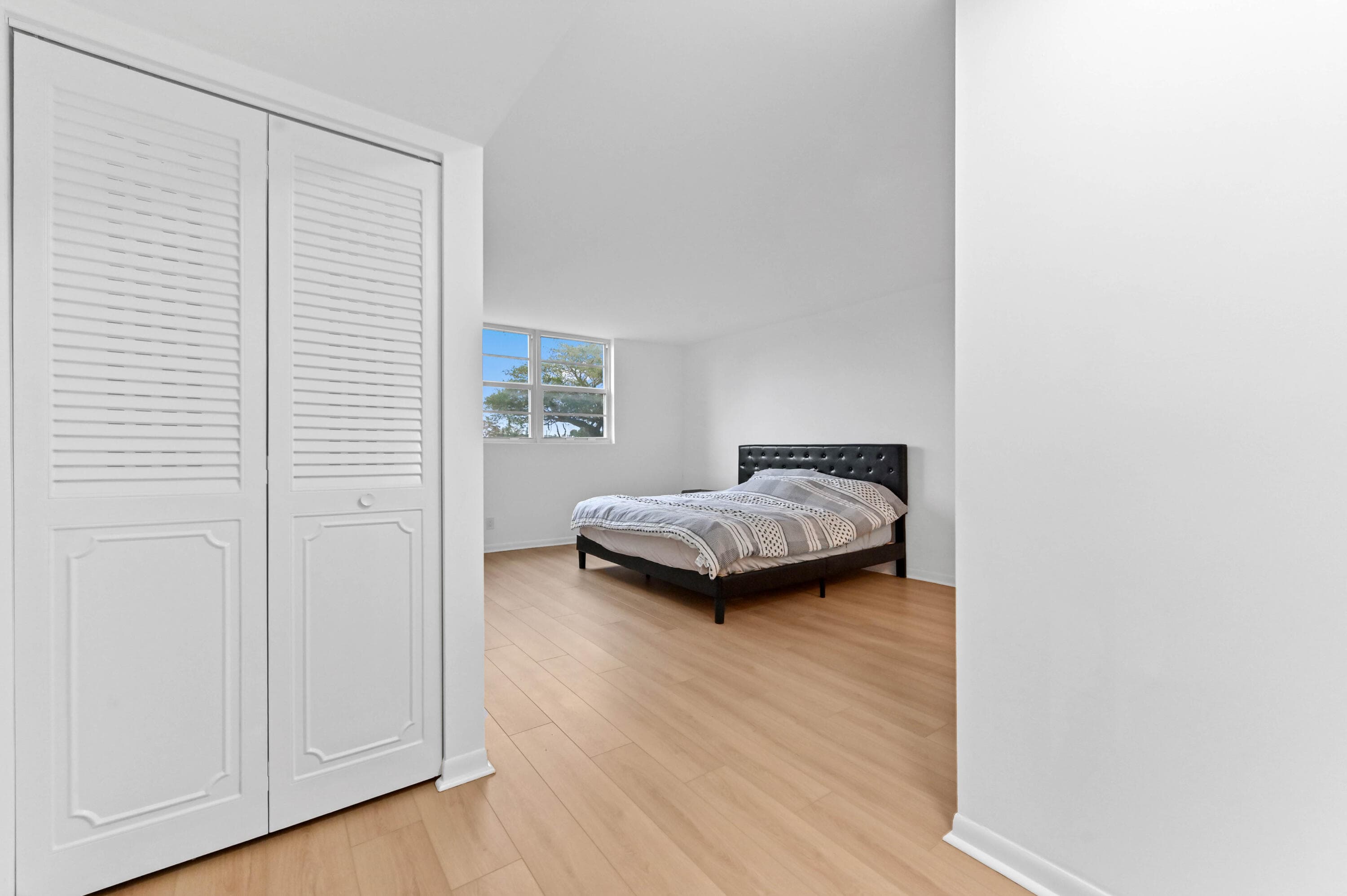 5700 NW 2nd Avenue 211, Boca Raton, FL 33487 — photo 16 of 29