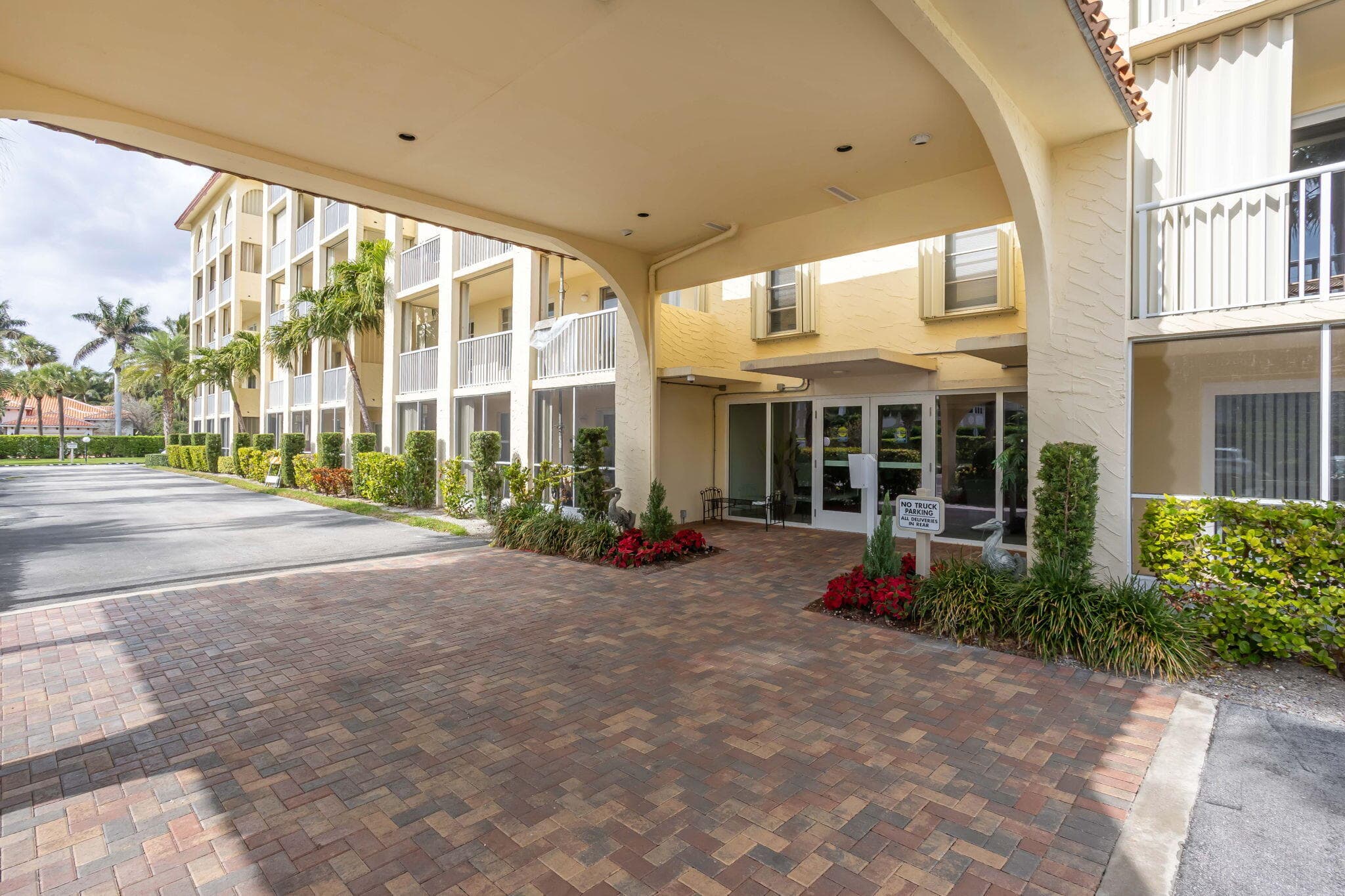 951 De Soto Road 2300, Boca Raton, FL 33432 — photo 2 of 30