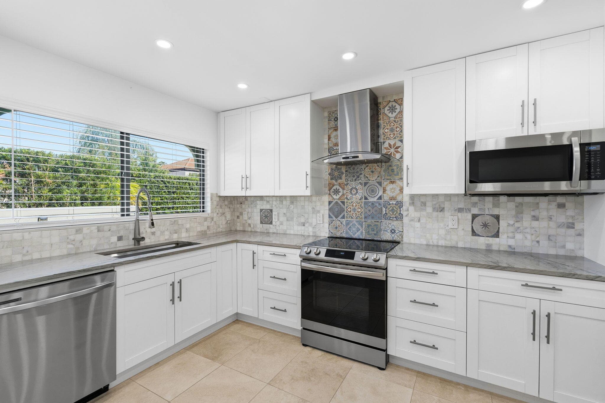 1484 Via Del Sol, Jupiter, FL 33477 — photo 12 of 23