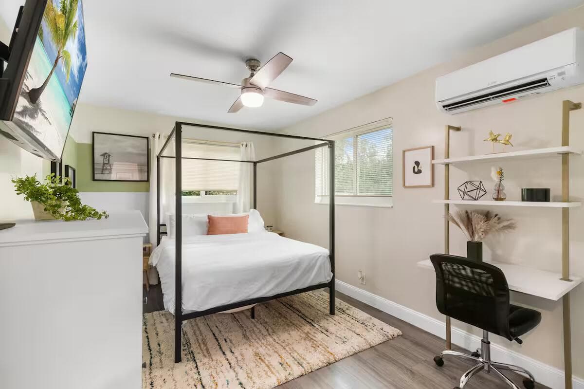 610 N D Street, Lake Worth Beach, FL 33460 — photo 12 of 15