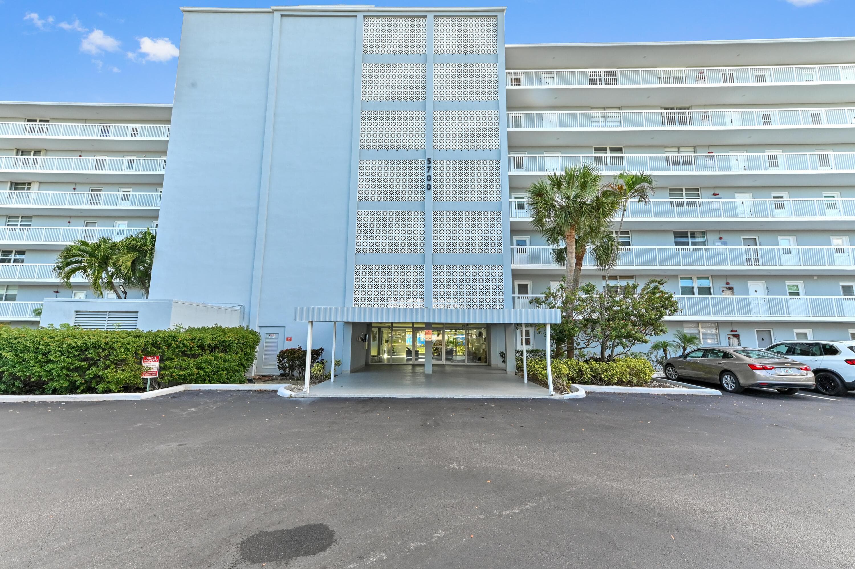 5700 NW 2nd Avenue 503, Boca Raton, FL 33487 — photo 34 of 37