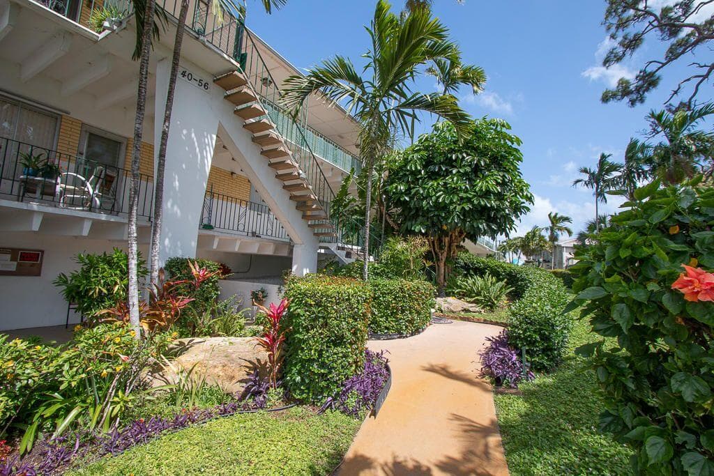 4056 Lake Osborne Drive 15, Lake Worth Beach, FL 33461 — photo 2 of 25