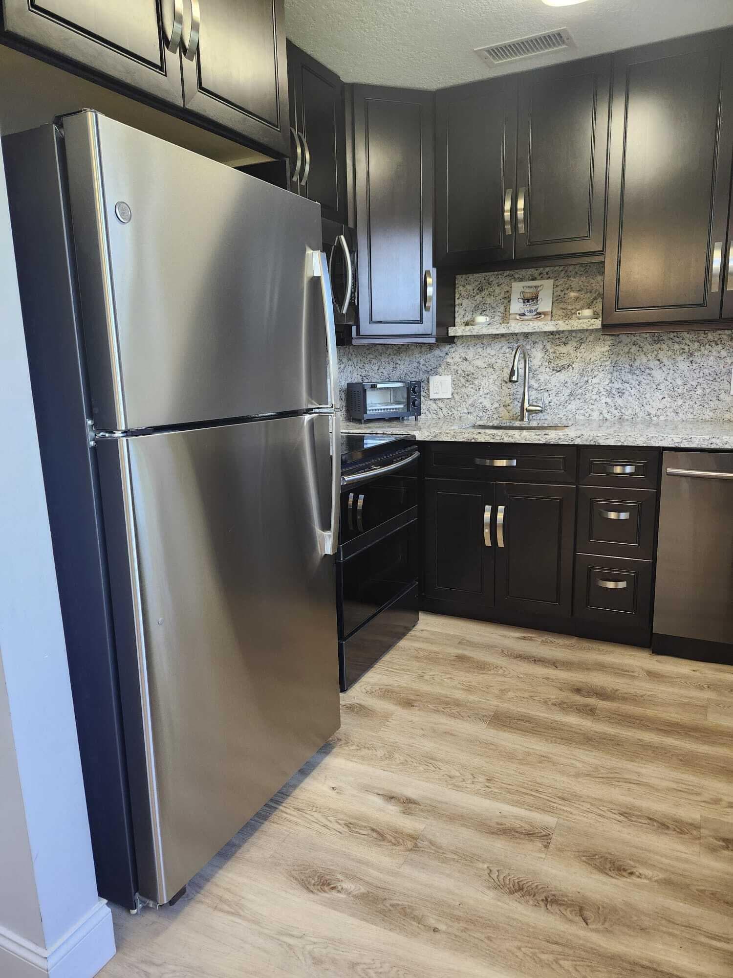 301 Farnham M 301, Deerfield Beach, FL 33442 — photo 10 of 42