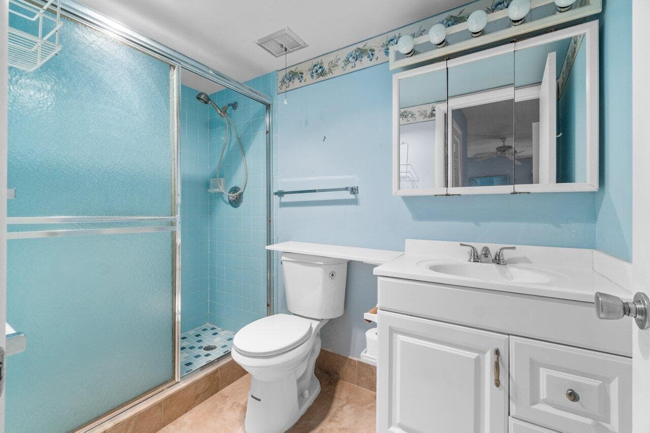 2 Golfs Edge D, West Palm Beach, FL 33417 — photo 9 of 16
