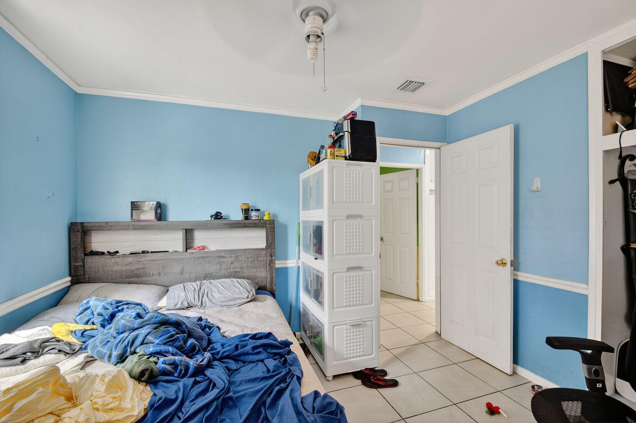 1007 Almeria Road, West Palm Beach, FL 33405 — photo 19 of 48