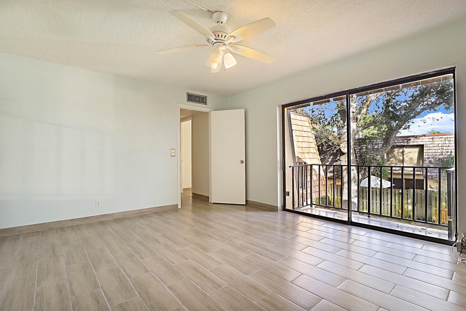 253 Woodland Road, Palm Springs, FL 33461 — photo 19 of 27