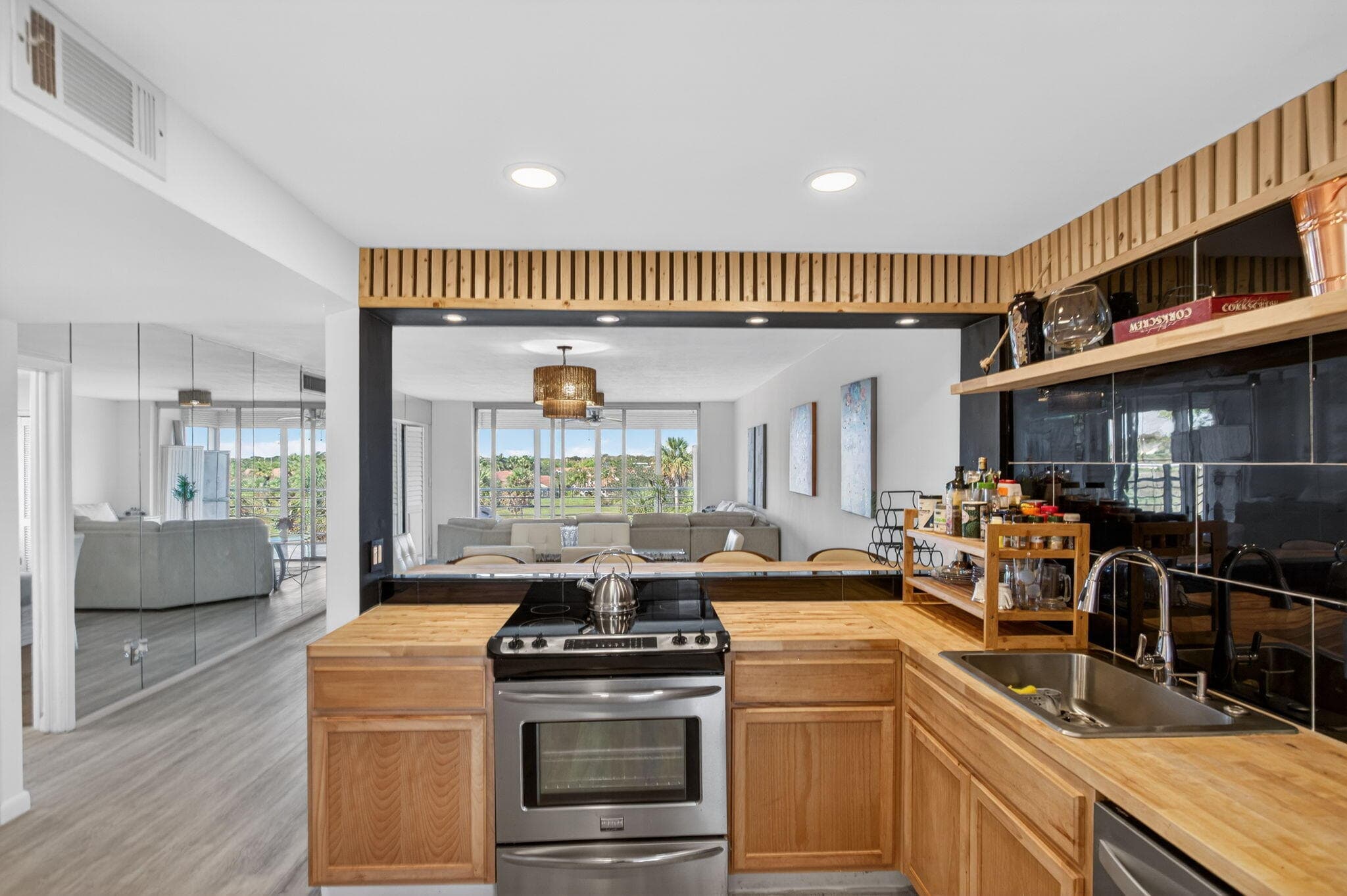 3960 Oaks Clubhouse Drive 512, Pompano Beach, FL 33069 — photo 8 of 53