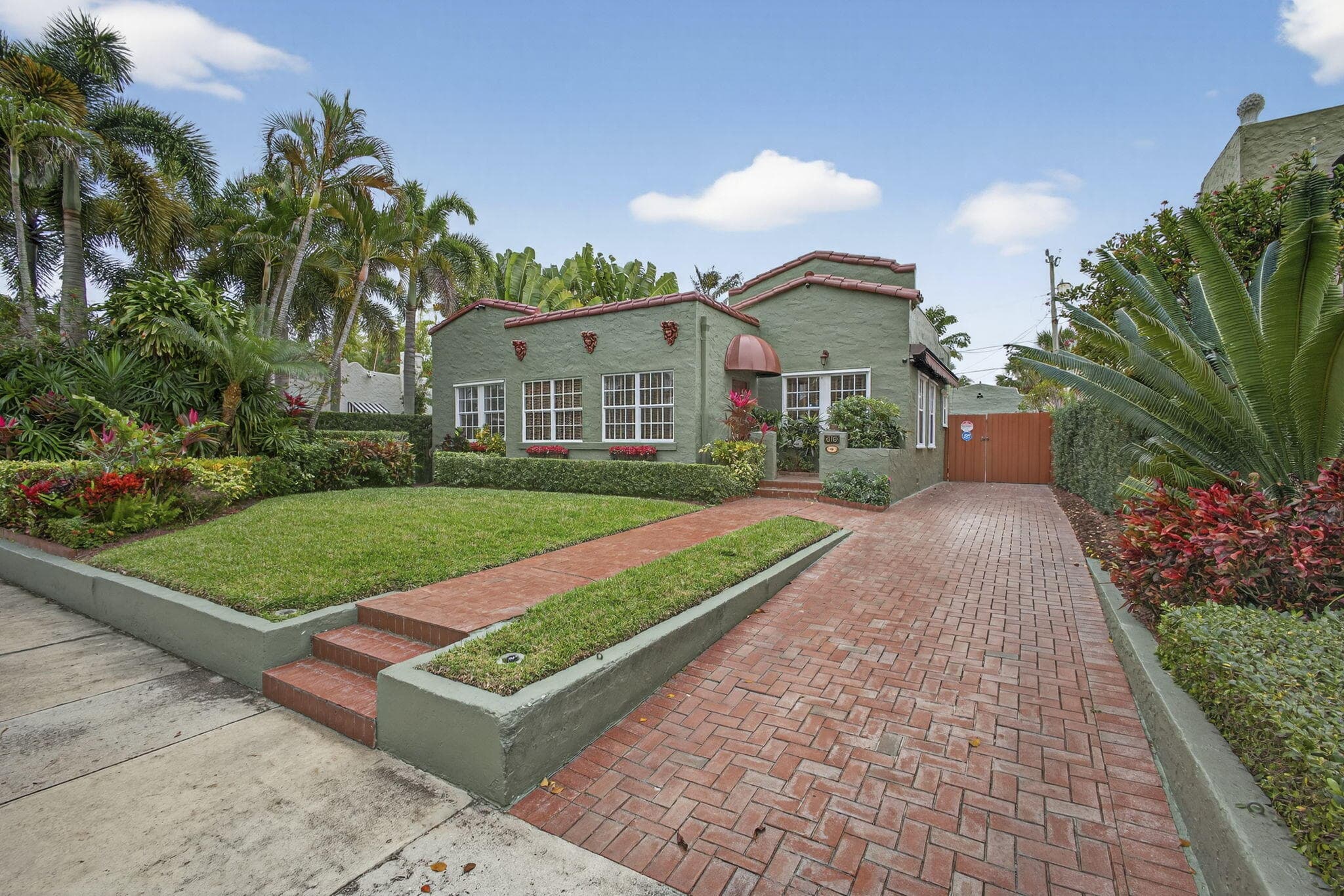 616 Upland Road, West Palm Beach, FL 33401 — photo 4 of 68