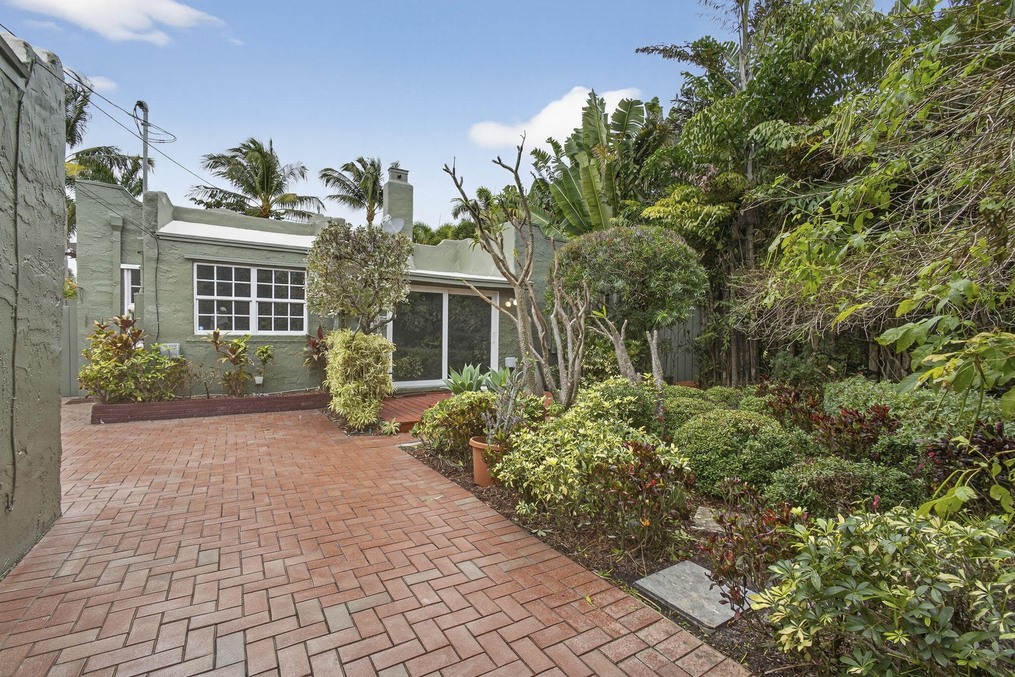616 Upland Road, West Palm Beach, FL 33401 — photo 35 of 68