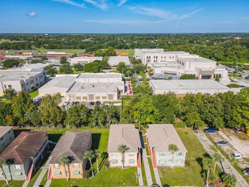 714 Michigan Court, St. Cloud, FL 34769 — photo 4 of 36