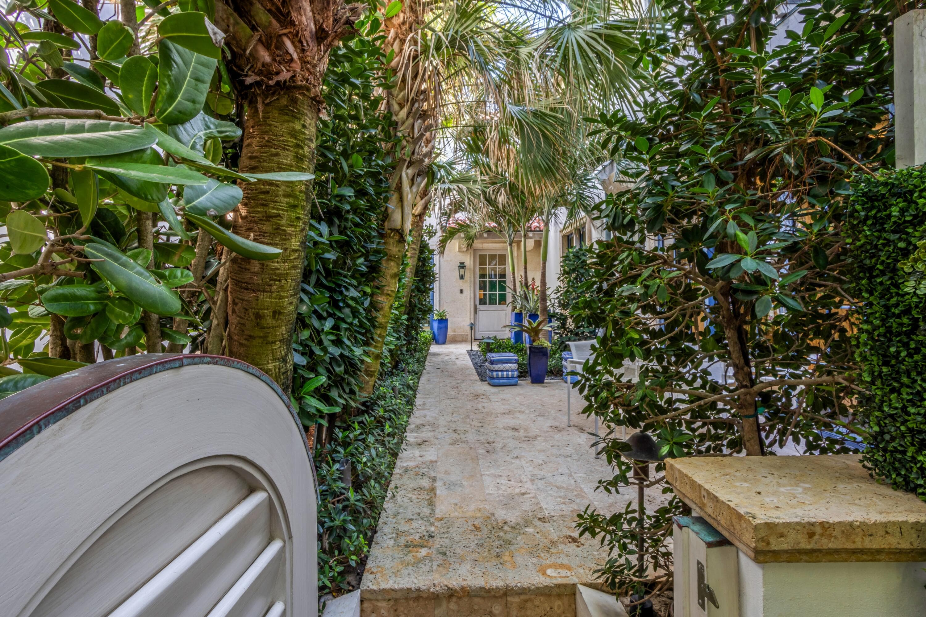 456 S Ocean Boulevard, Palm Beach, FL 33480 — photo 38 of 40